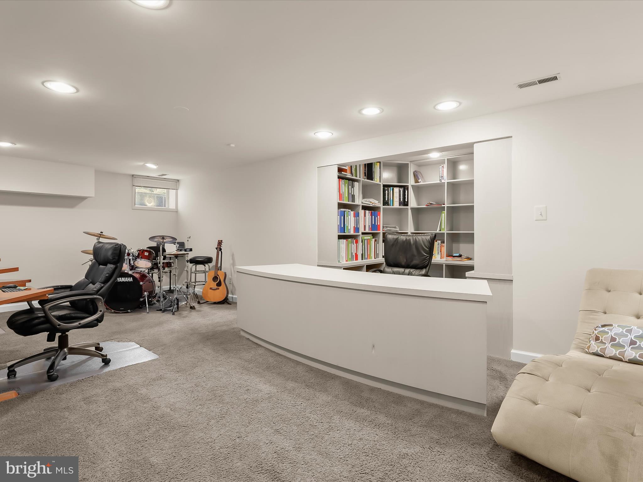 RIDGEWOOD - Residential