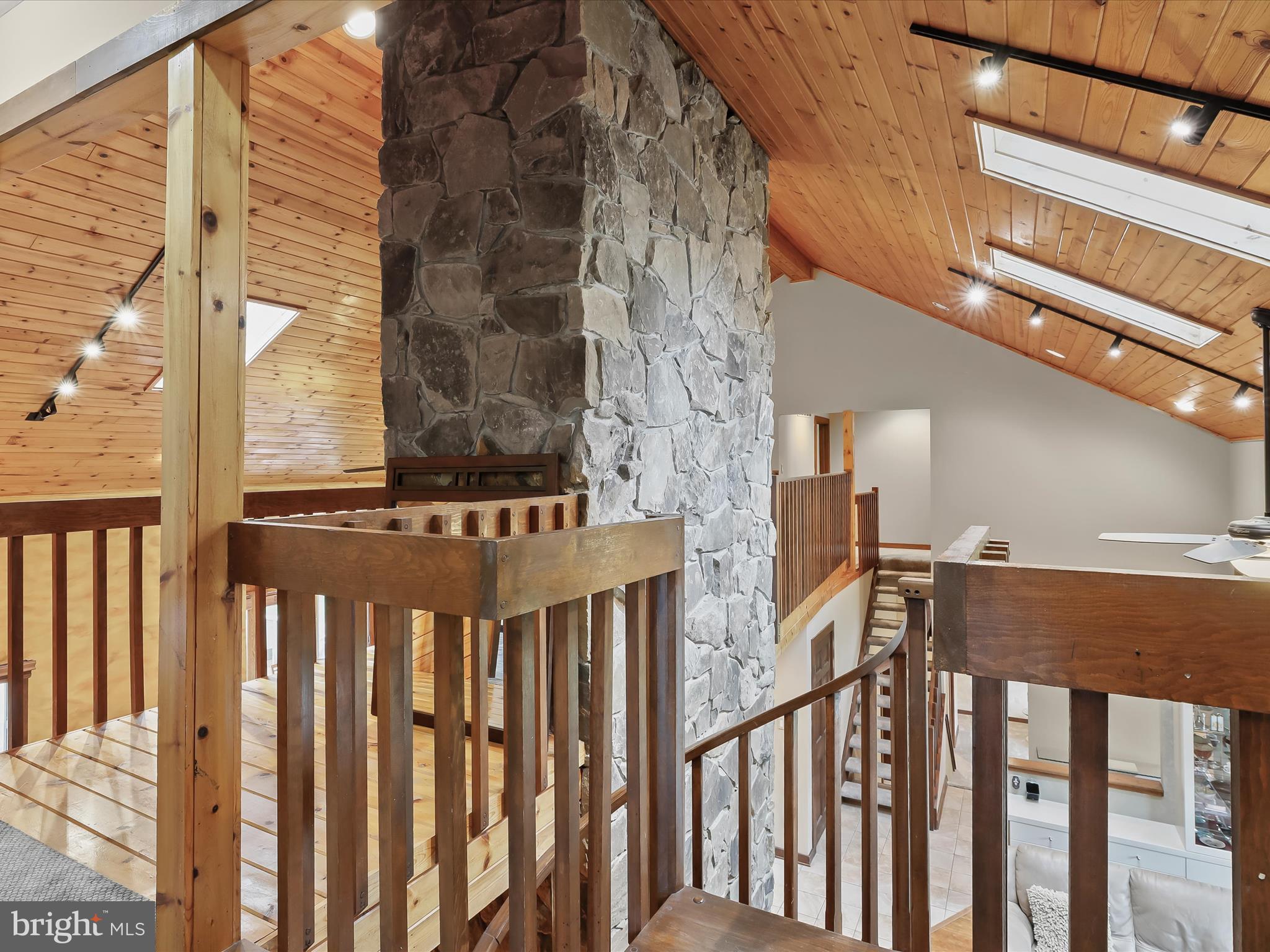 RIDGEWOOD - Residential