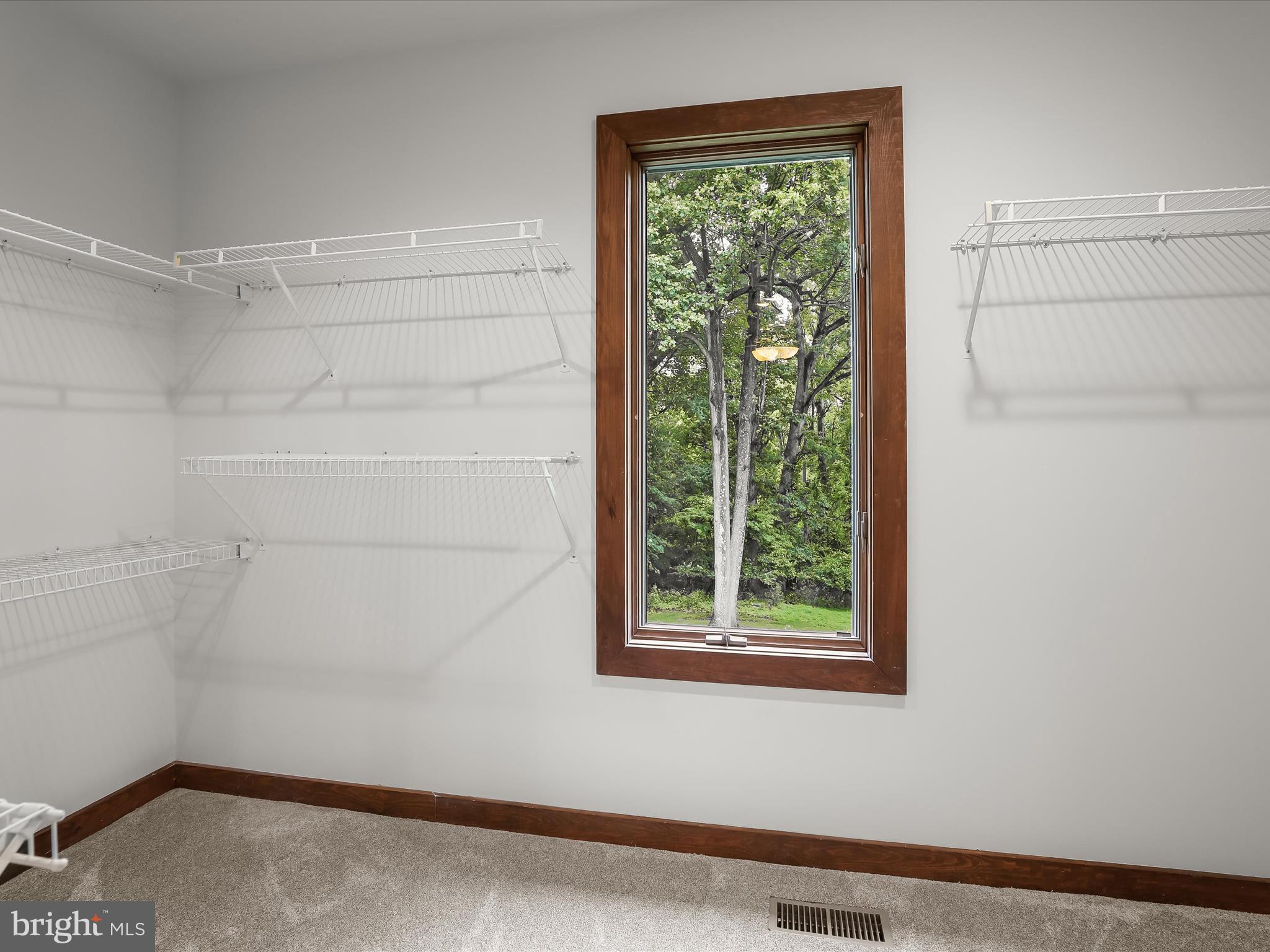 RIDGEWOOD - Residential