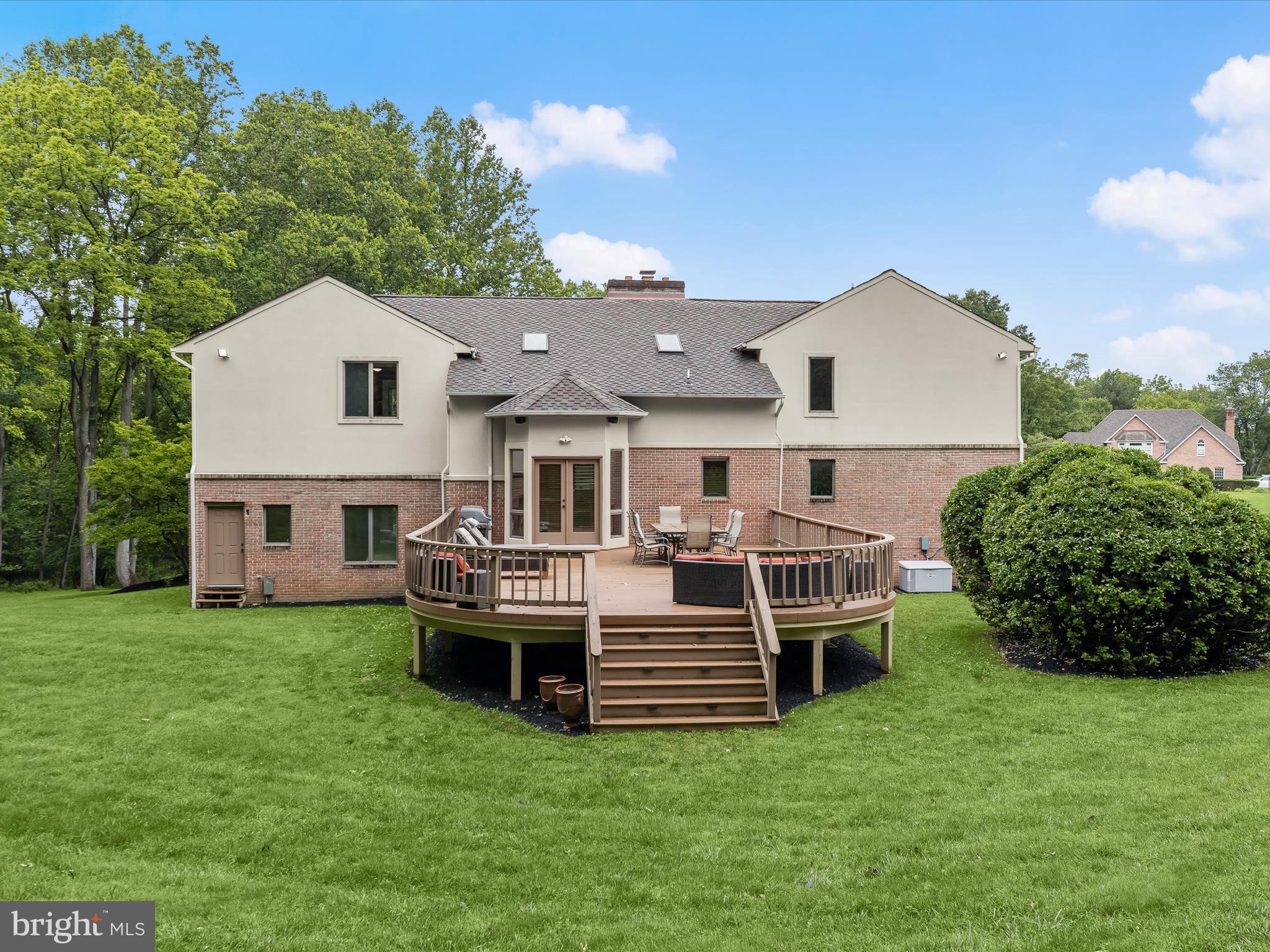 RIDGEWOOD - Residential