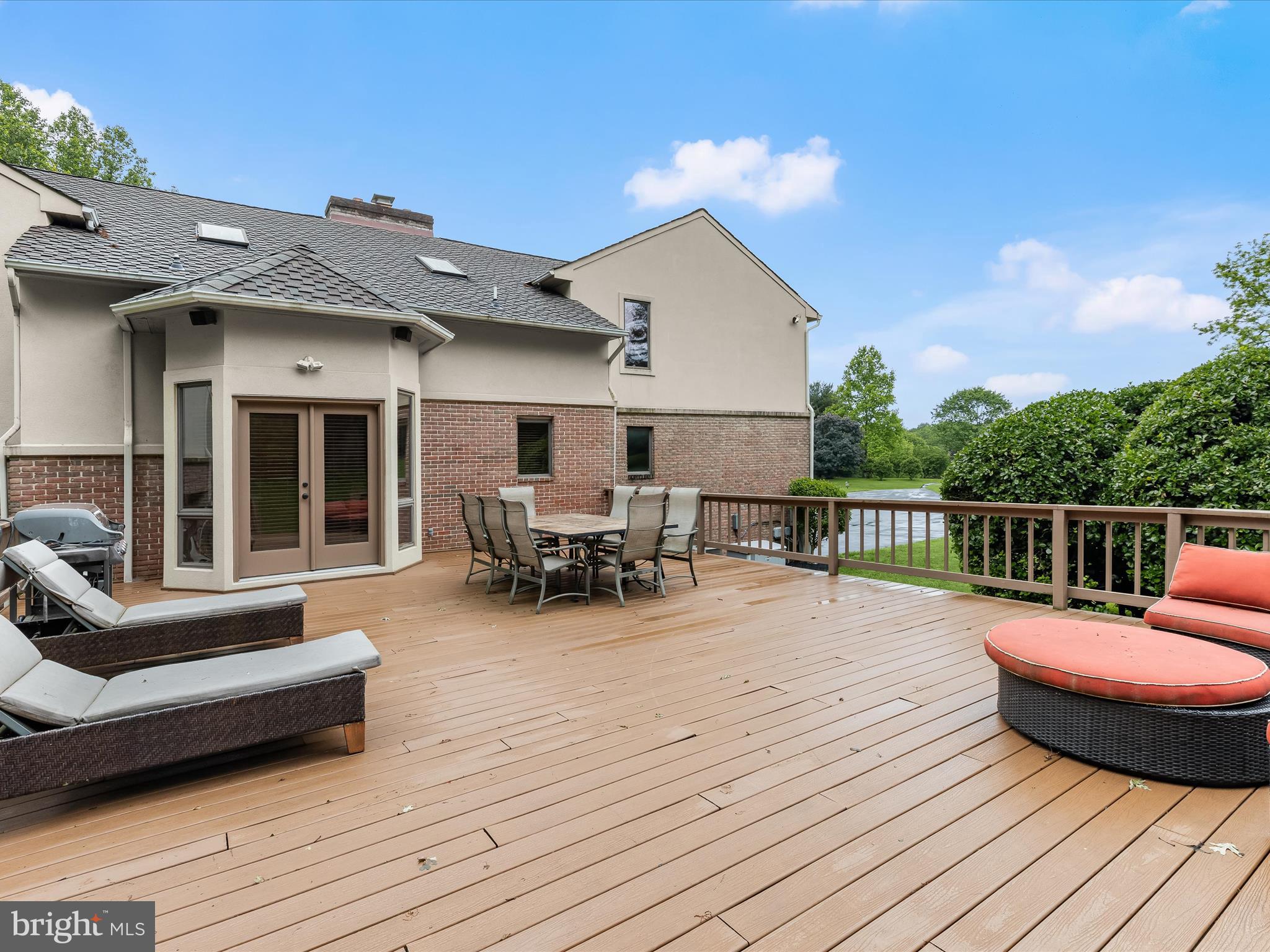 RIDGEWOOD - Residential