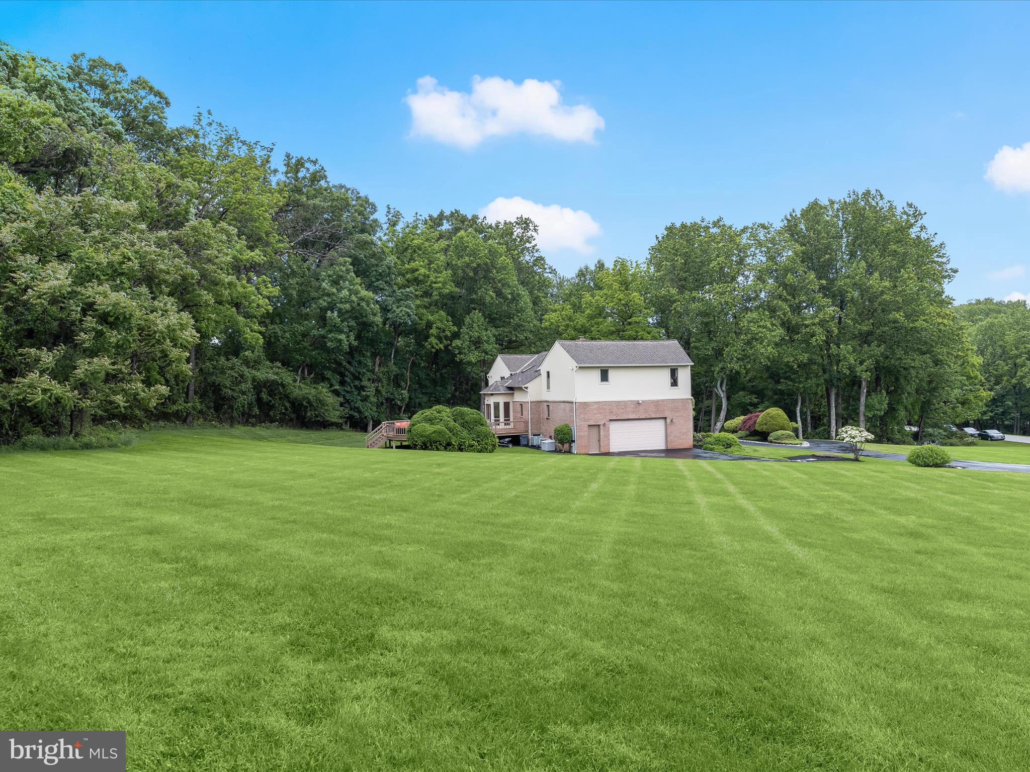 RIDGEWOOD - Residential