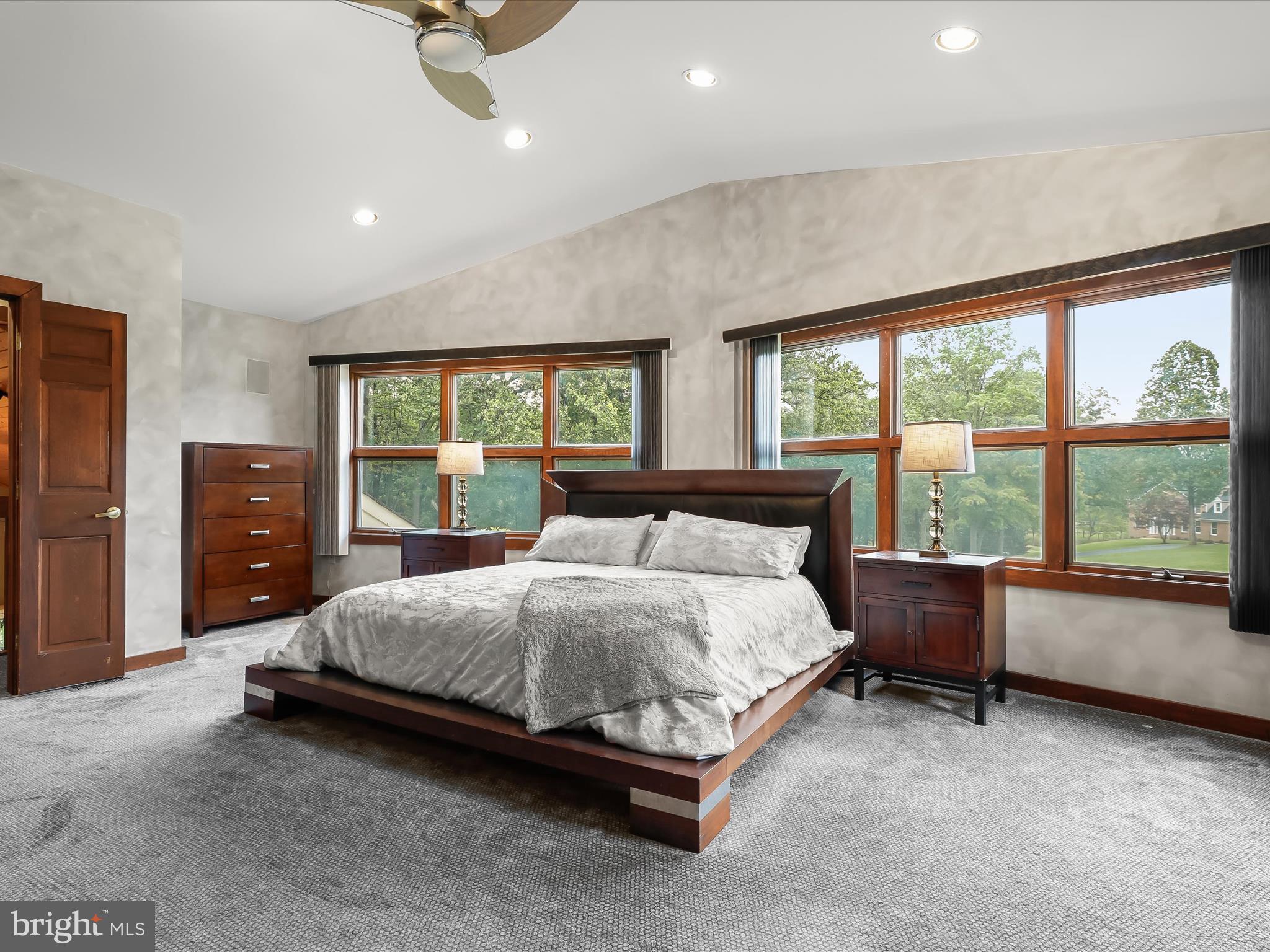 RIDGEWOOD - Residential