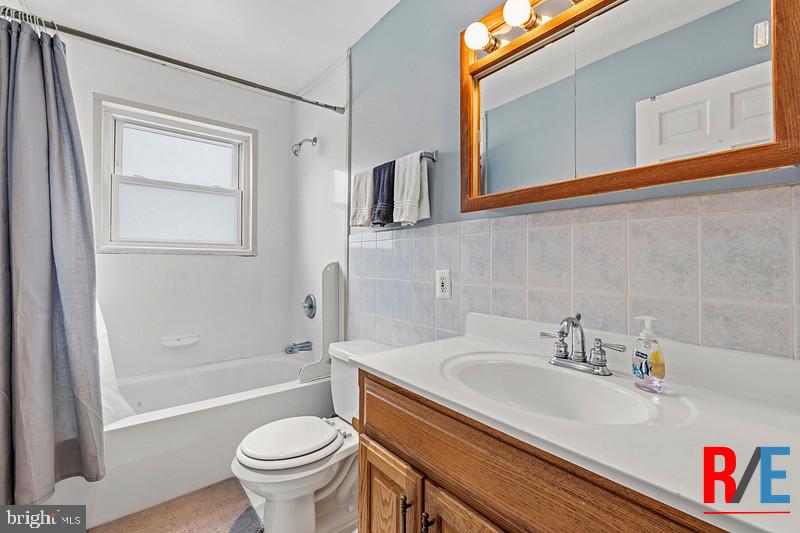 MILLERSVILLE - Residential