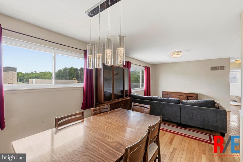 MILLERSVILLE - Residential