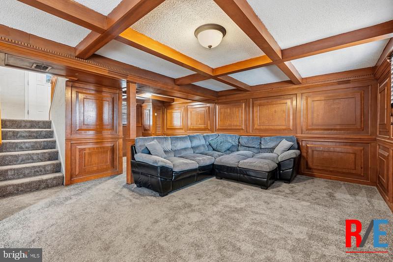 MILLERSVILLE - Residential