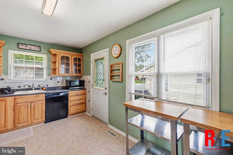MILLERSVILLE - Residential