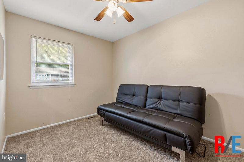 MILLERSVILLE - Residential