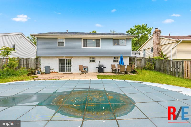 MILLERSVILLE - Residential
