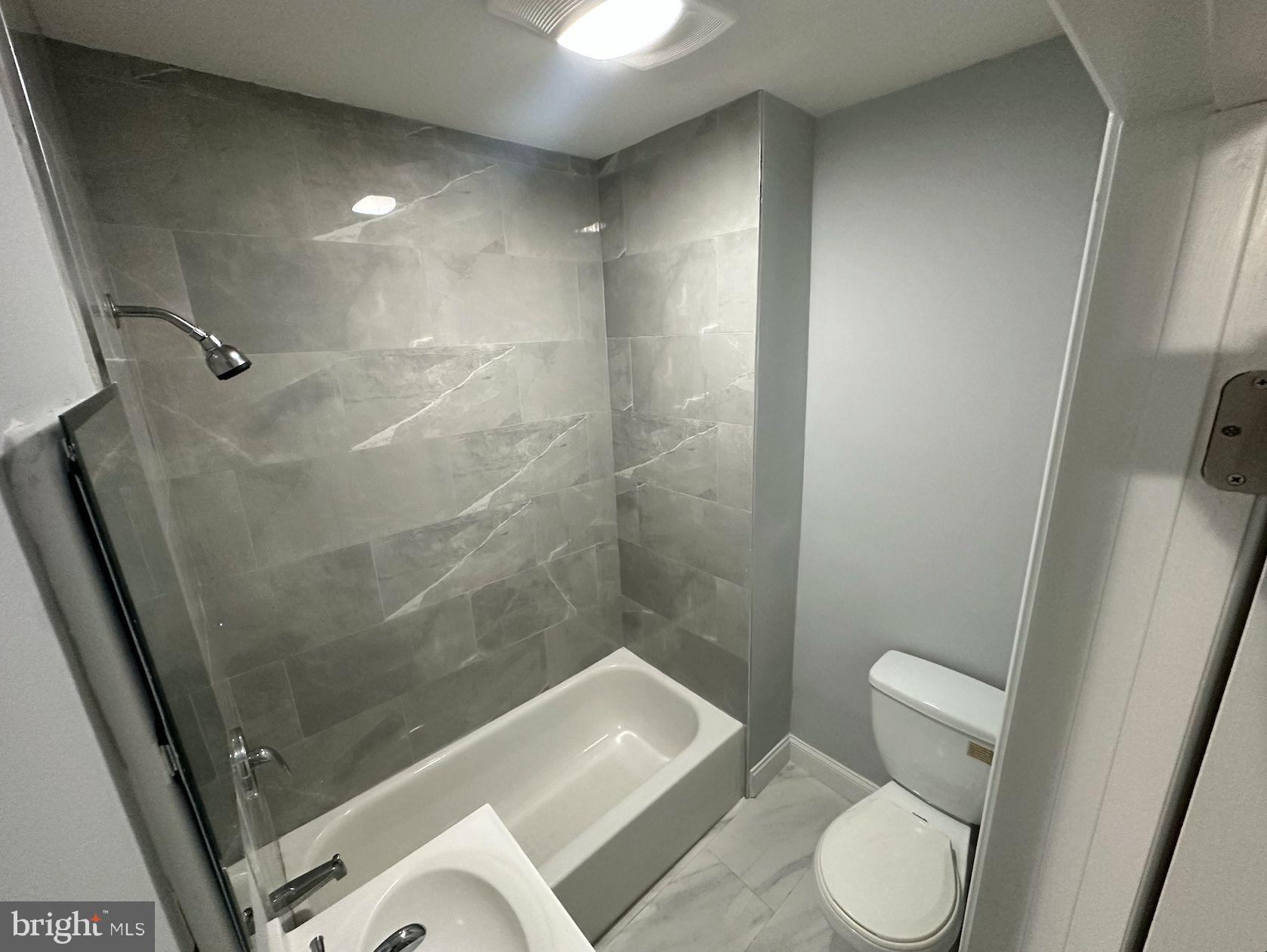 WEST PASSYUNK - Residential Lease