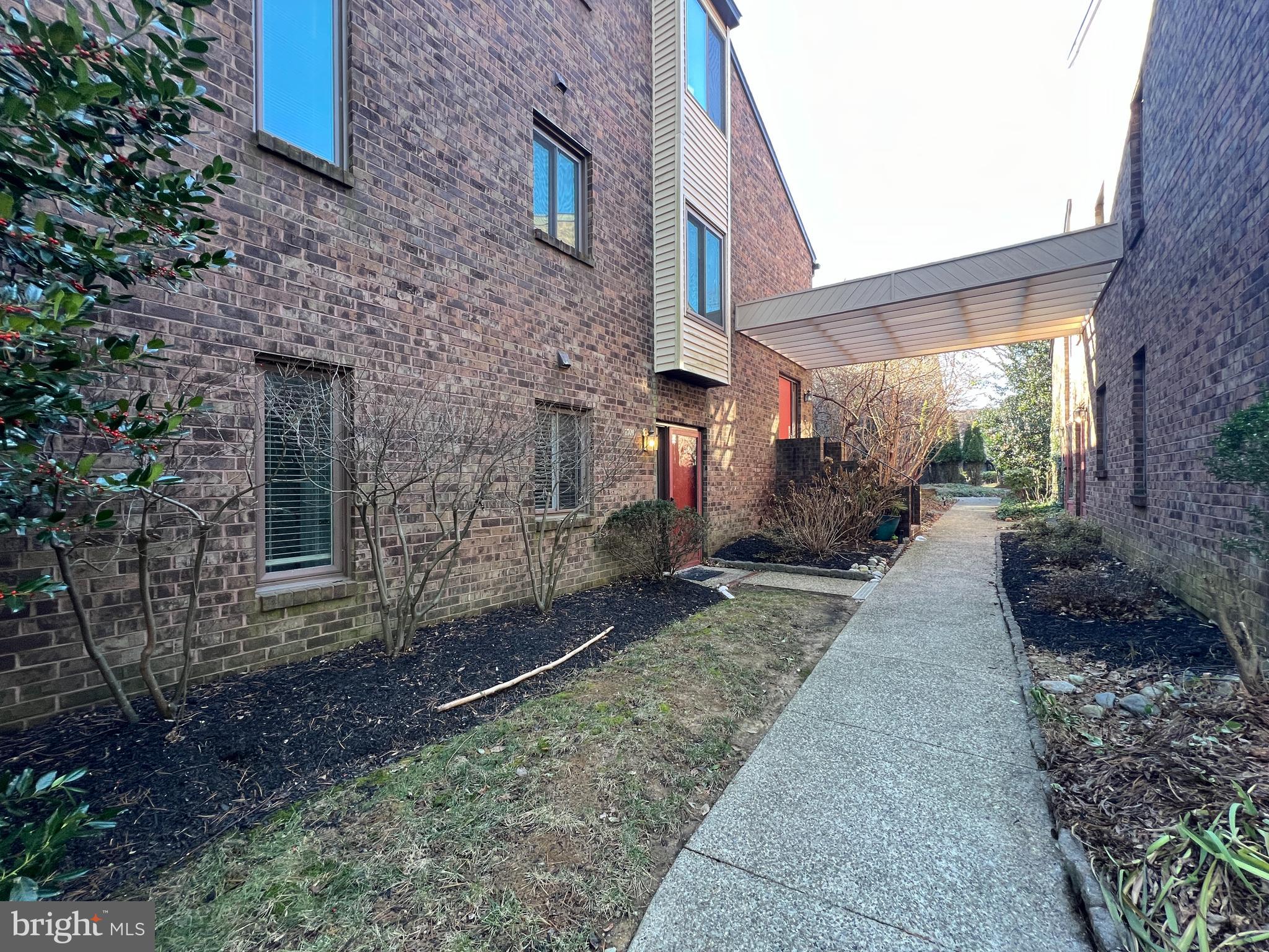 MOUNTAINVIEW/CHSTR - Residential Lease