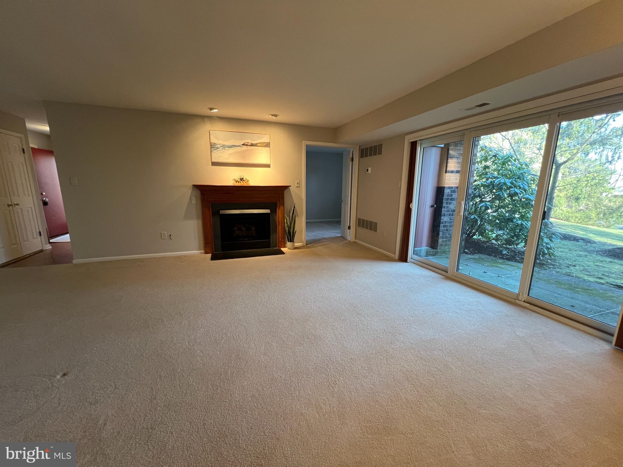 MOUNTAINVIEW/CHSTR - Residential Lease