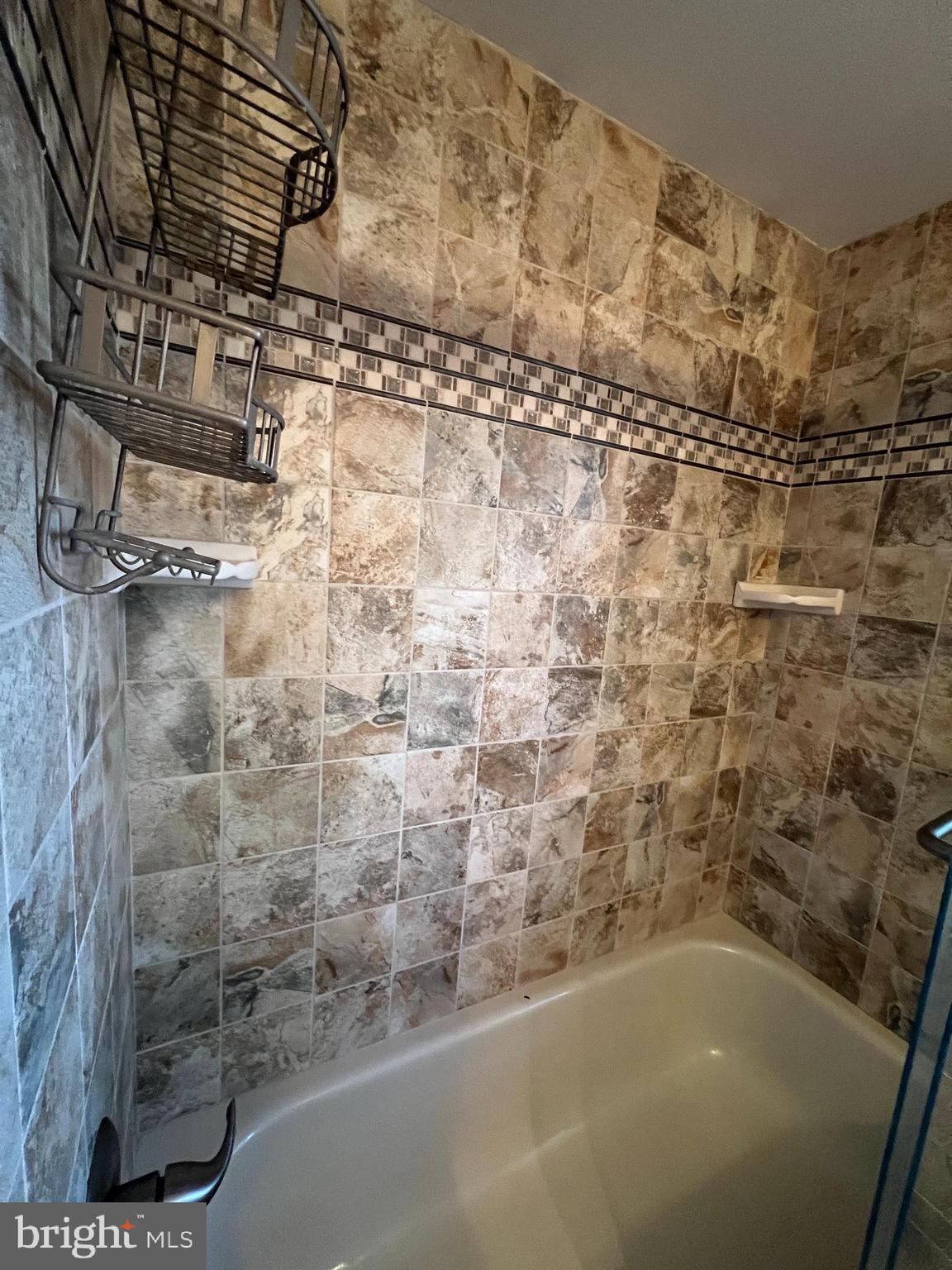 MOUNTAINVIEW/CHSTR - Residential Lease