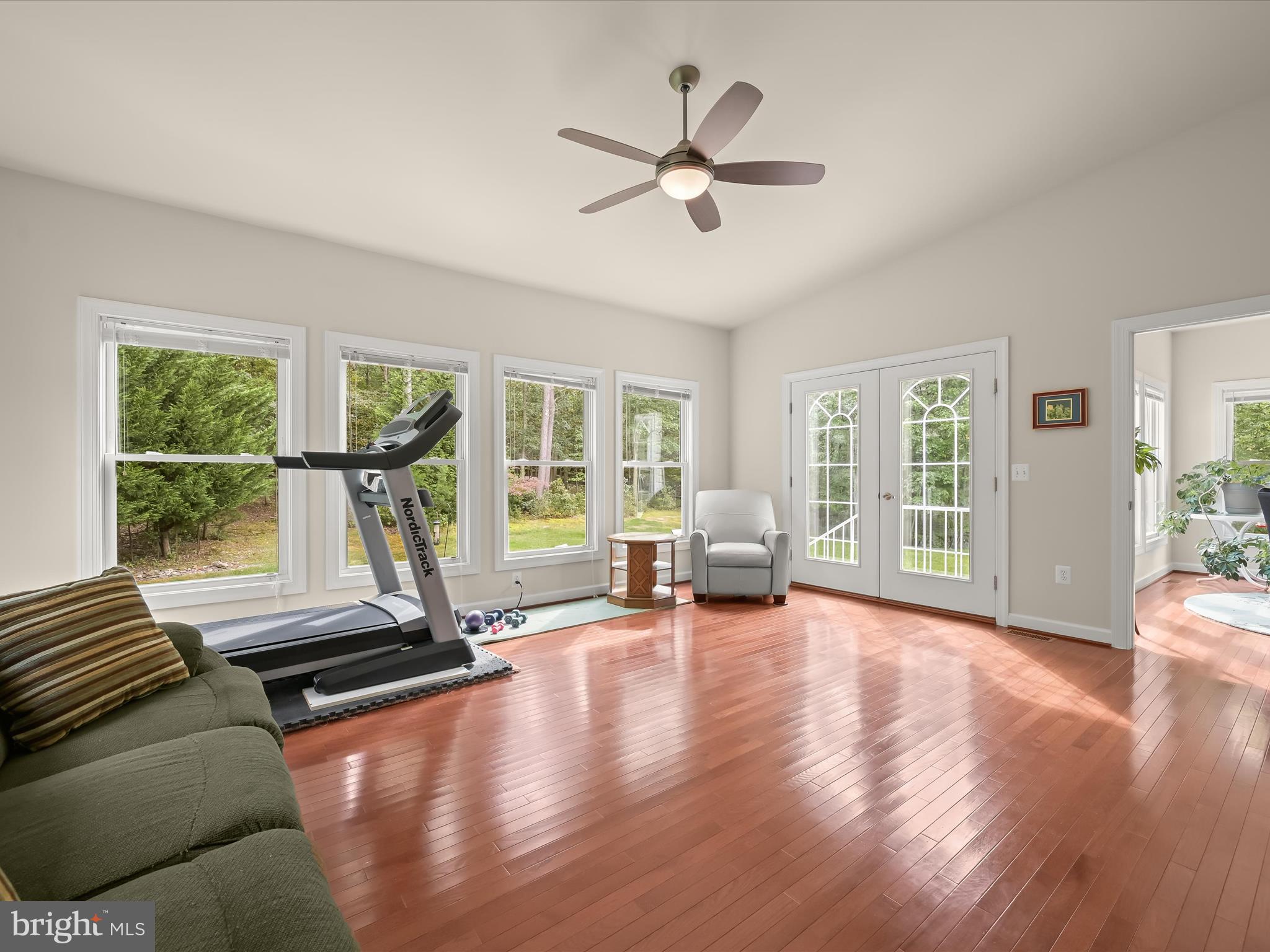 NICOLE HAVEN - Residential