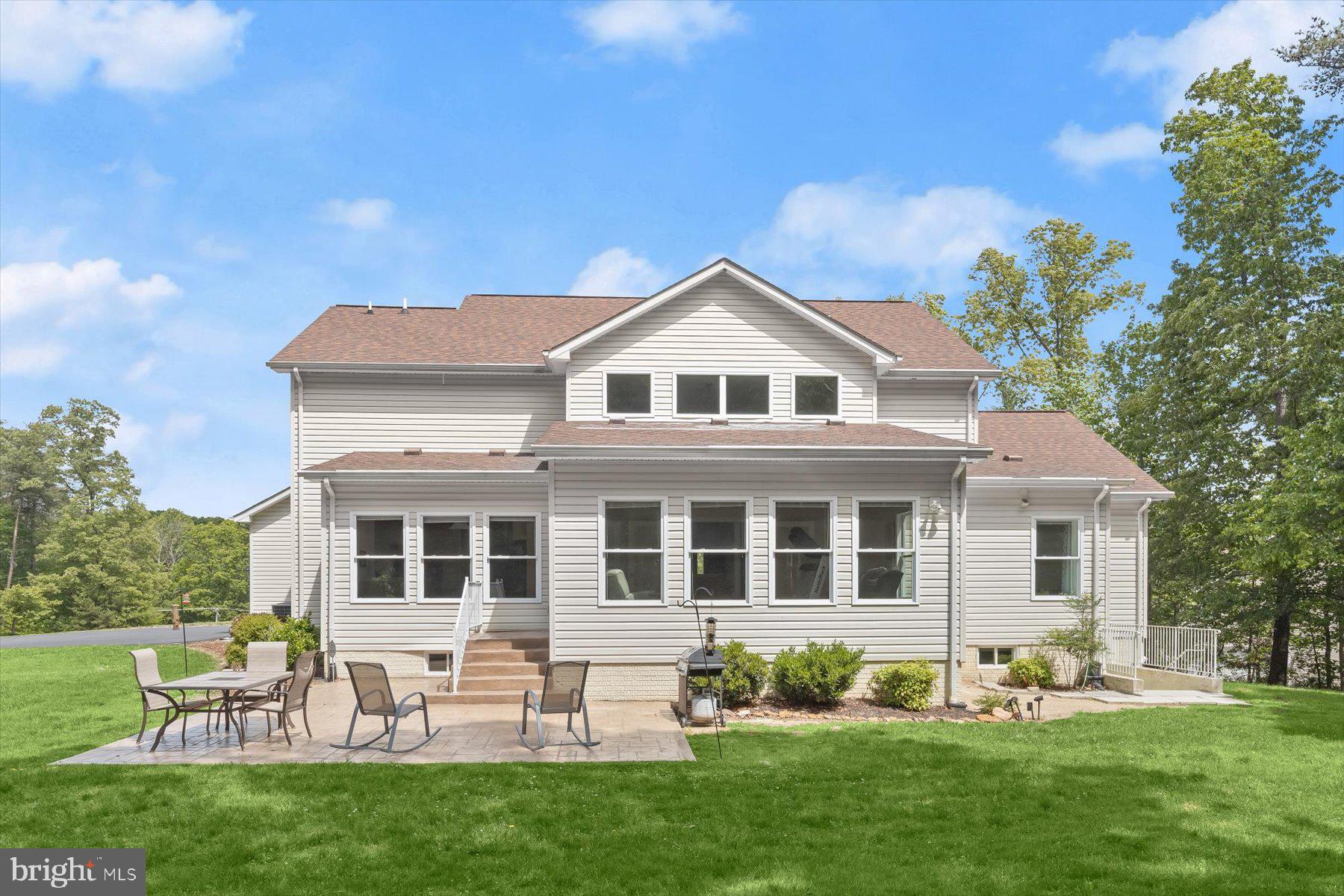 NICOLE HAVEN - Residential
