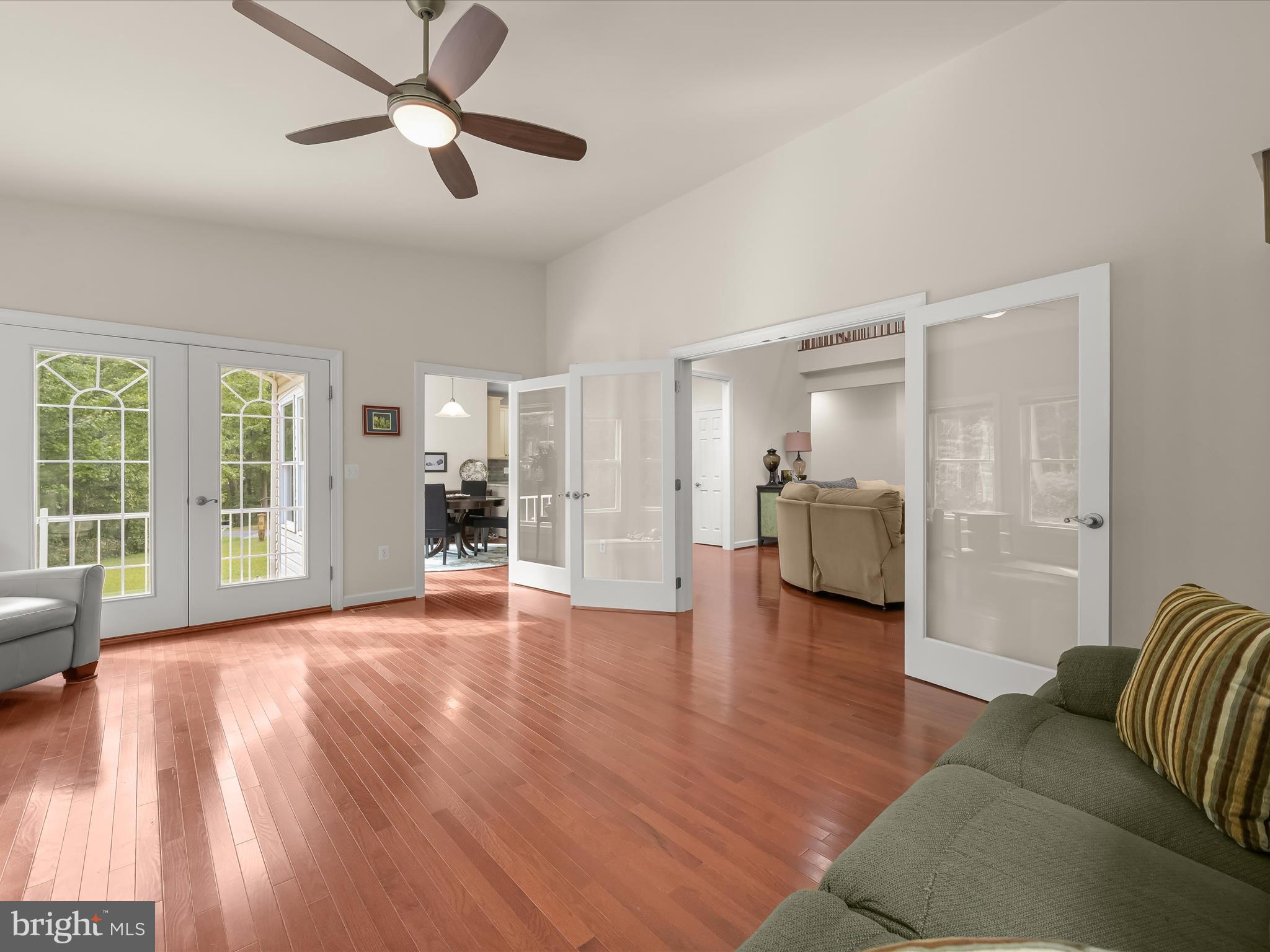 NICOLE HAVEN - Residential