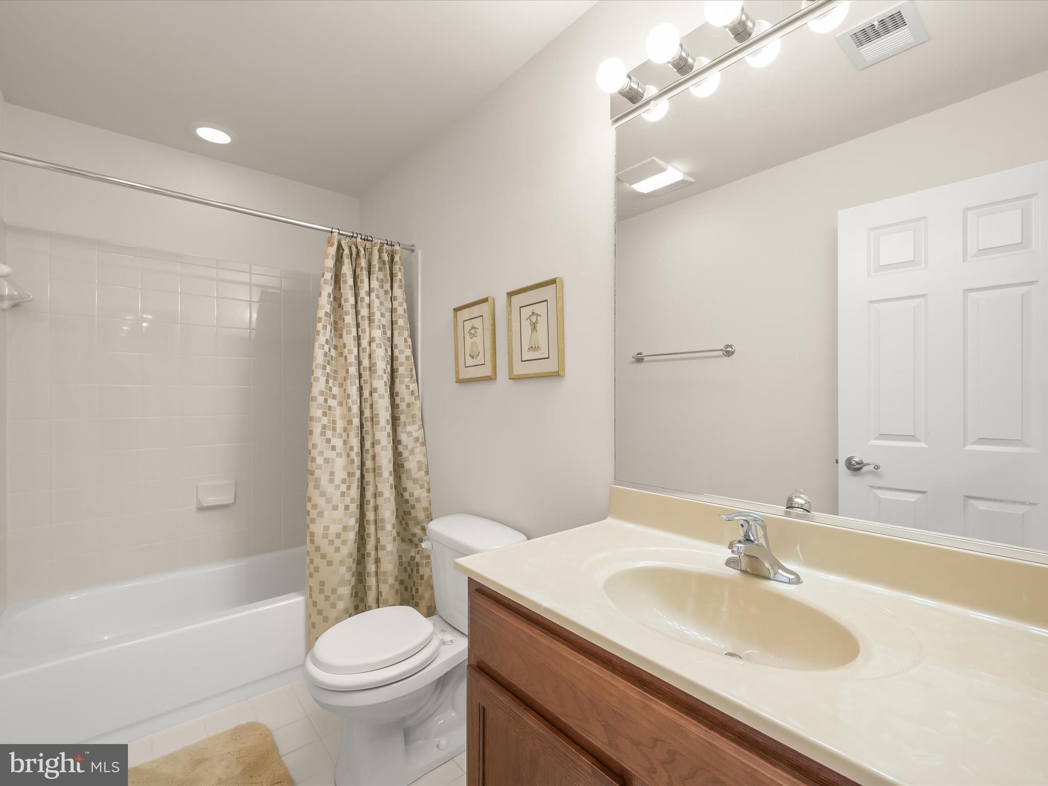 NICOLE HAVEN - Residential