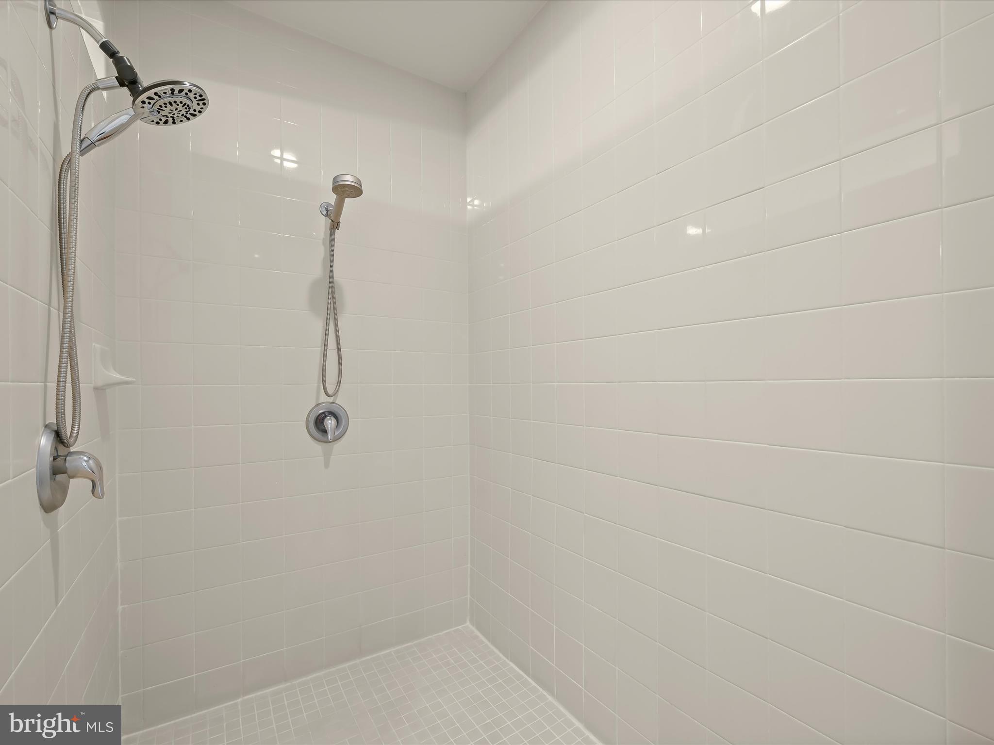 NICOLE HAVEN - Residential