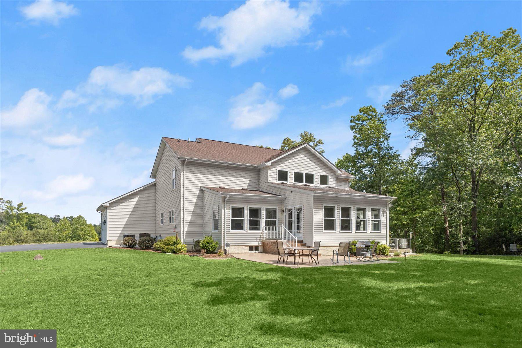 NICOLE HAVEN - Residential