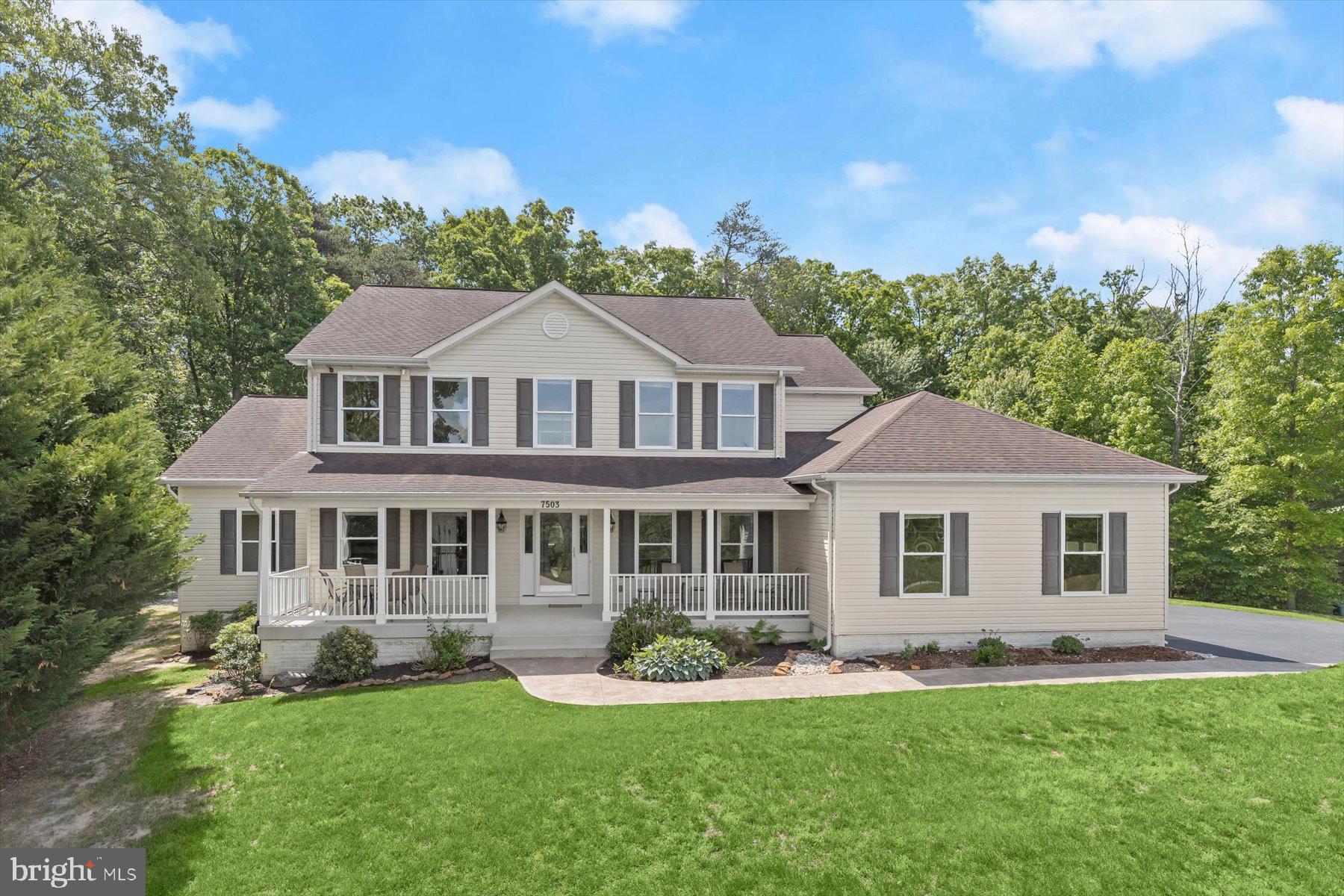 NICOLE HAVEN - Residential