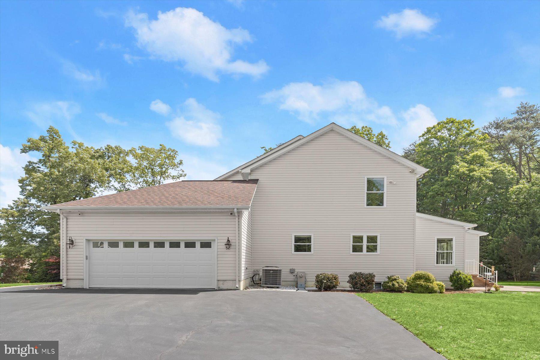 NICOLE HAVEN - Residential