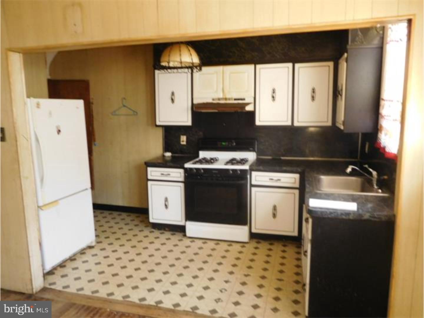 PHILADELPHIA (SOUTHWEST) - Residential