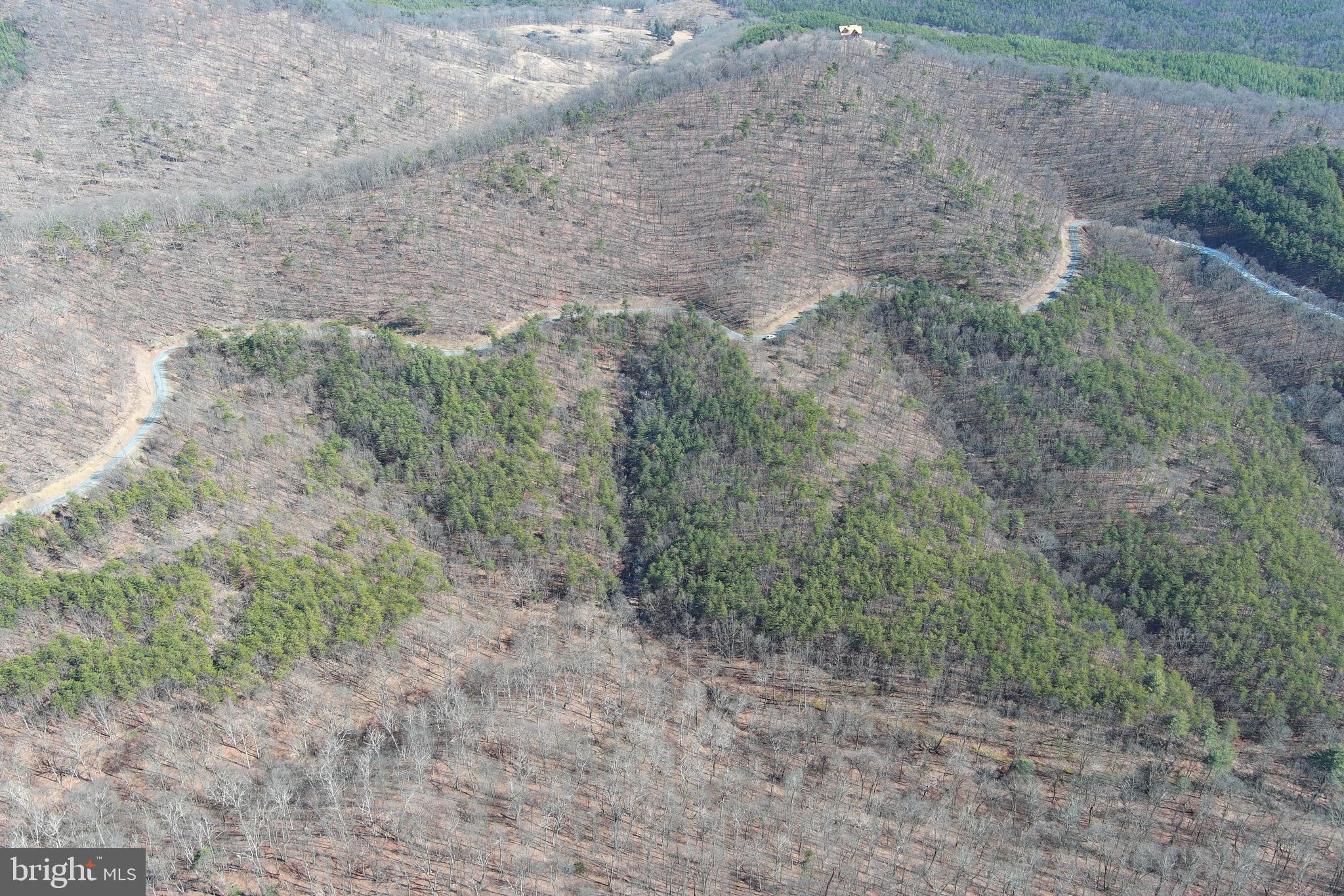 BLUFFS ON THE POTOMAC - Land