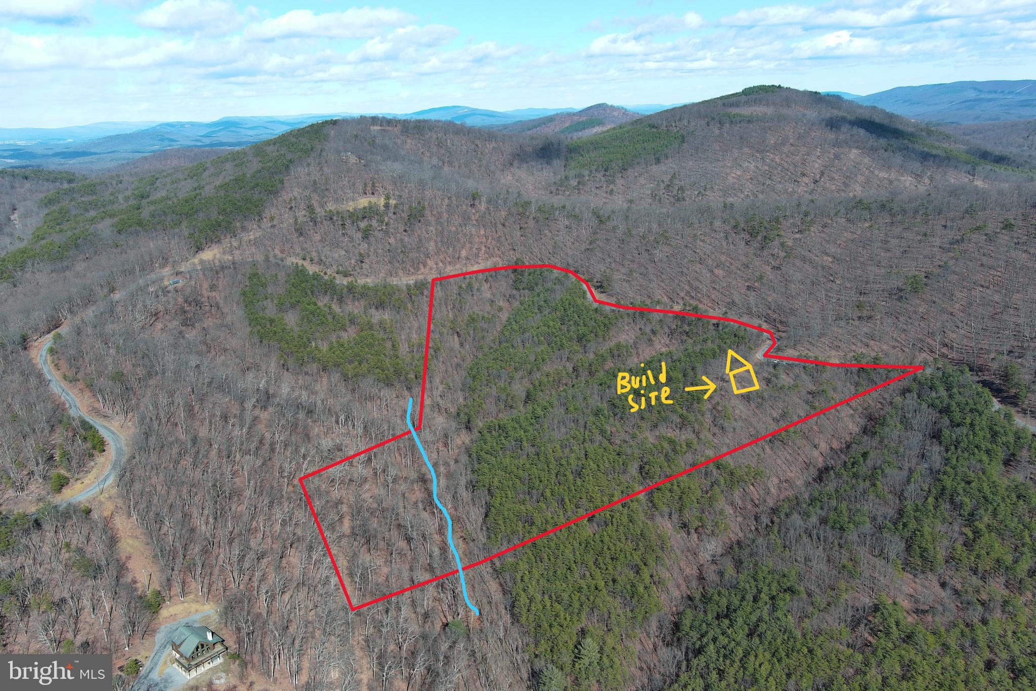 BLUFFS ON THE POTOMAC - Land