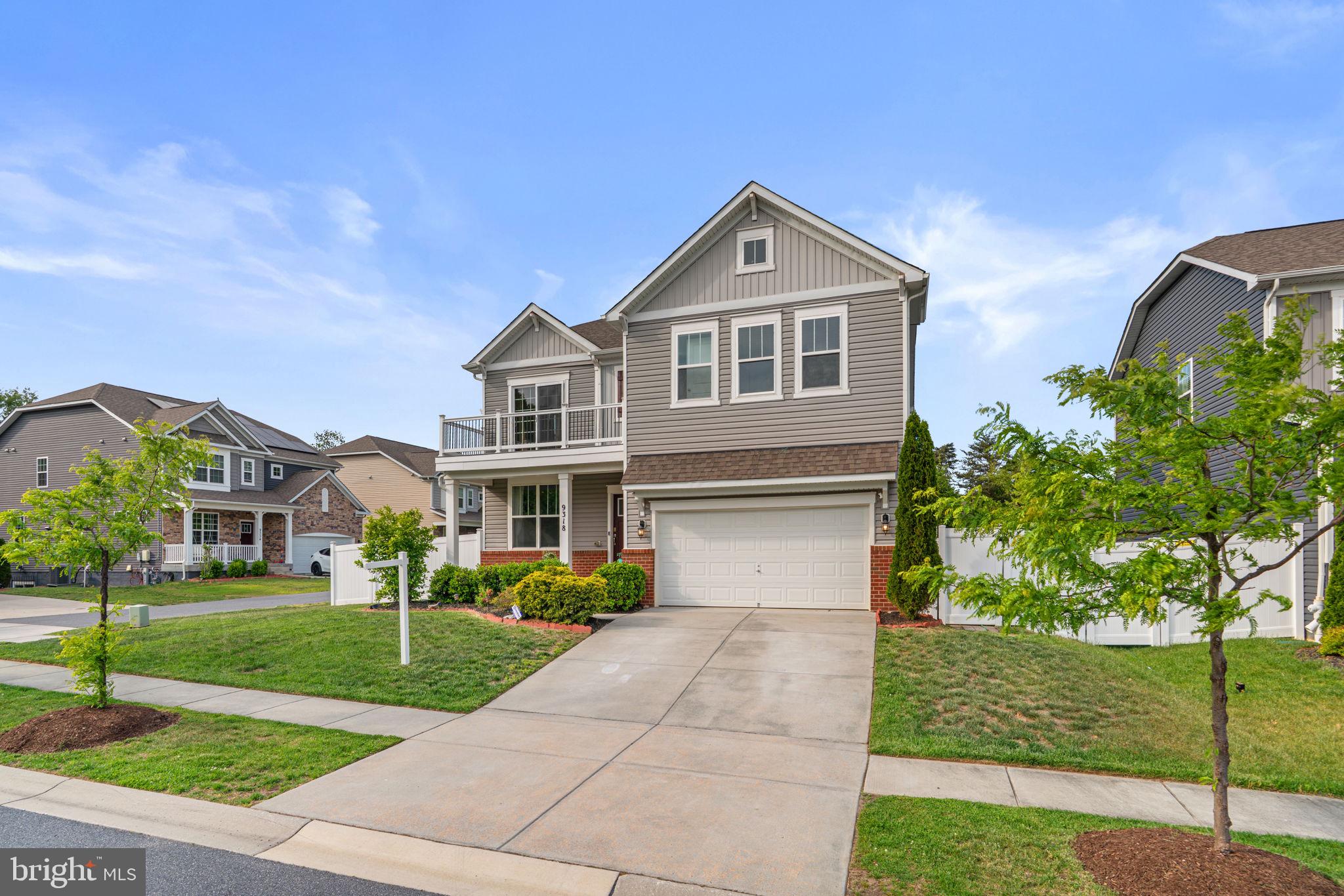 HONEYSUCKLE RIDGE - Residential