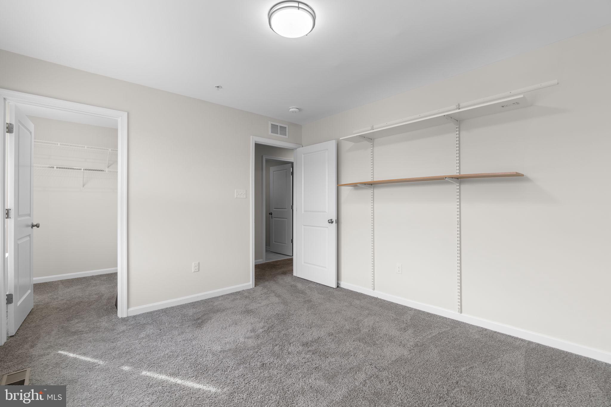 HONEYSUCKLE RIDGE - Residential