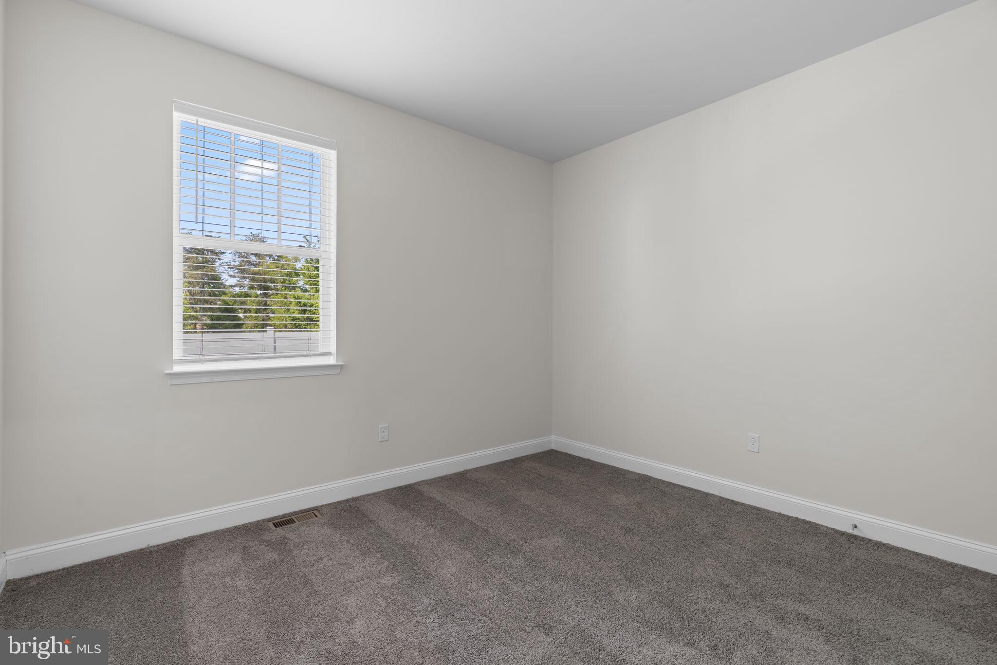 HONEYSUCKLE RIDGE - Residential