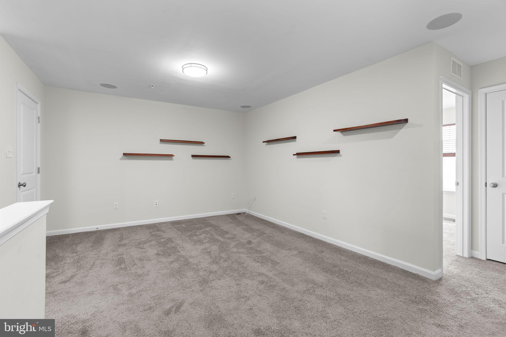 HONEYSUCKLE RIDGE - Residential