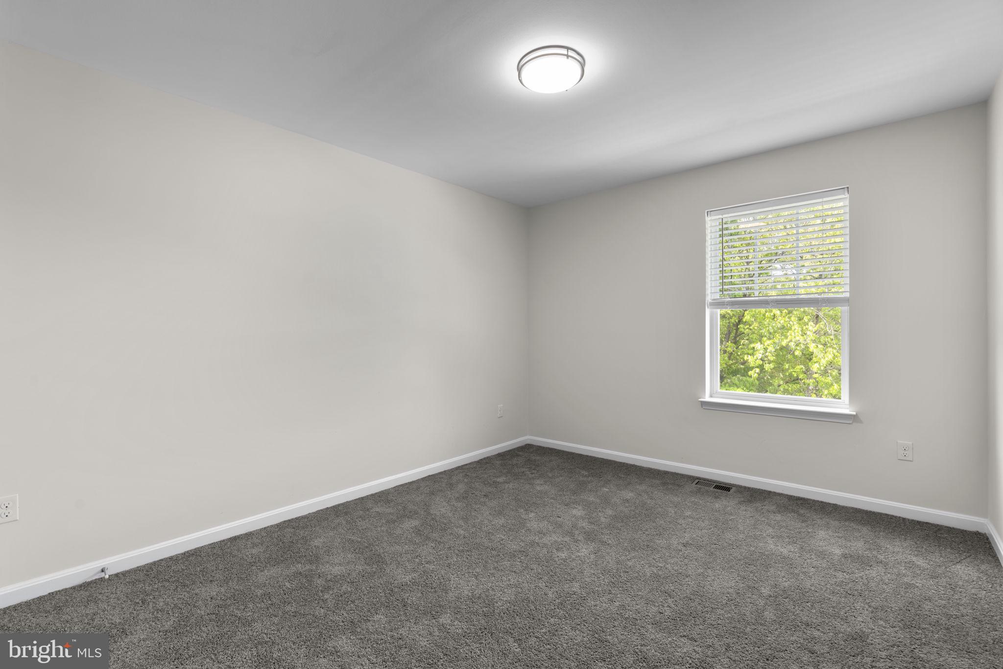 HONEYSUCKLE RIDGE - Residential