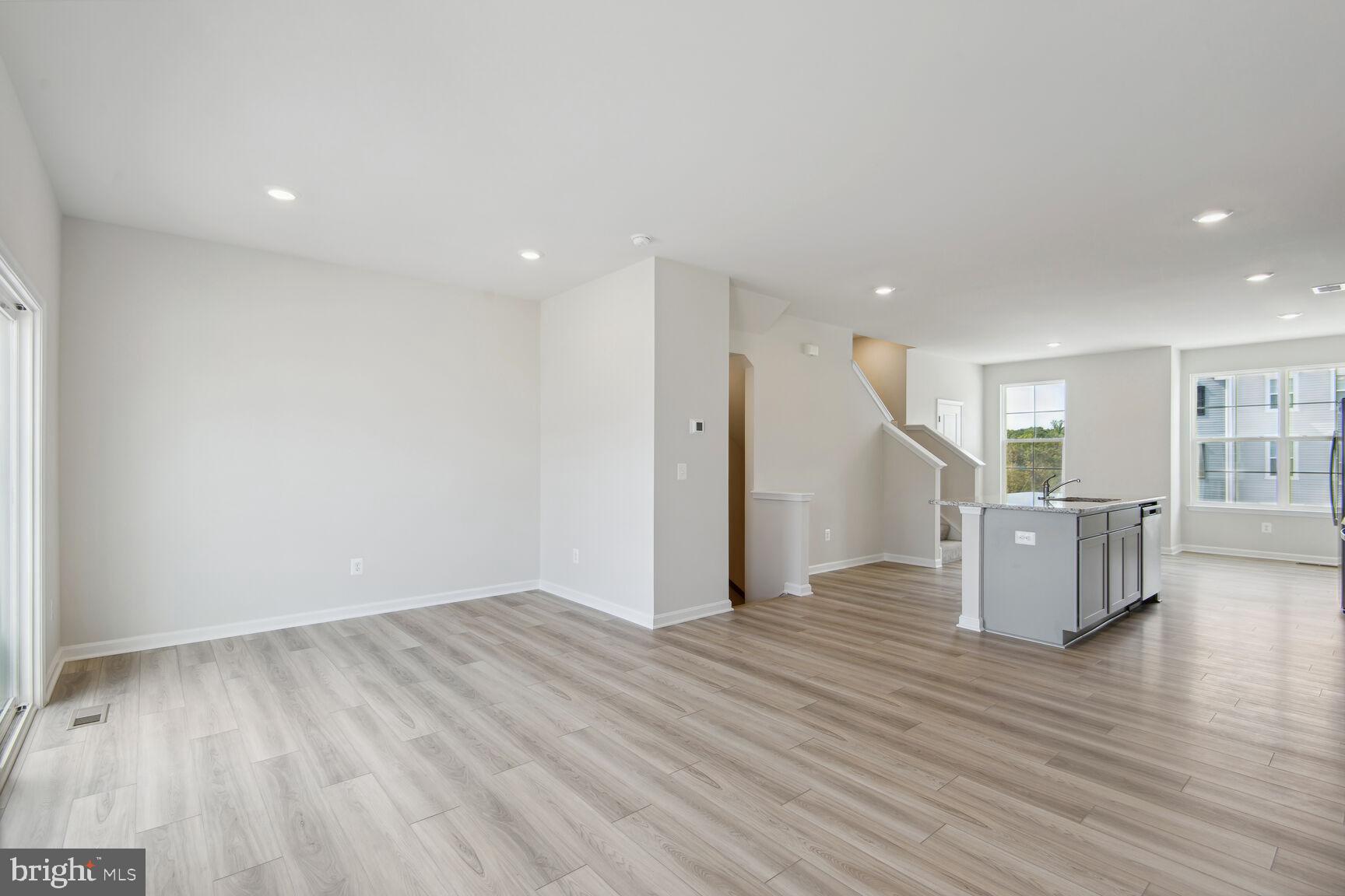 SENSENY VILLAGE - Residential Lease