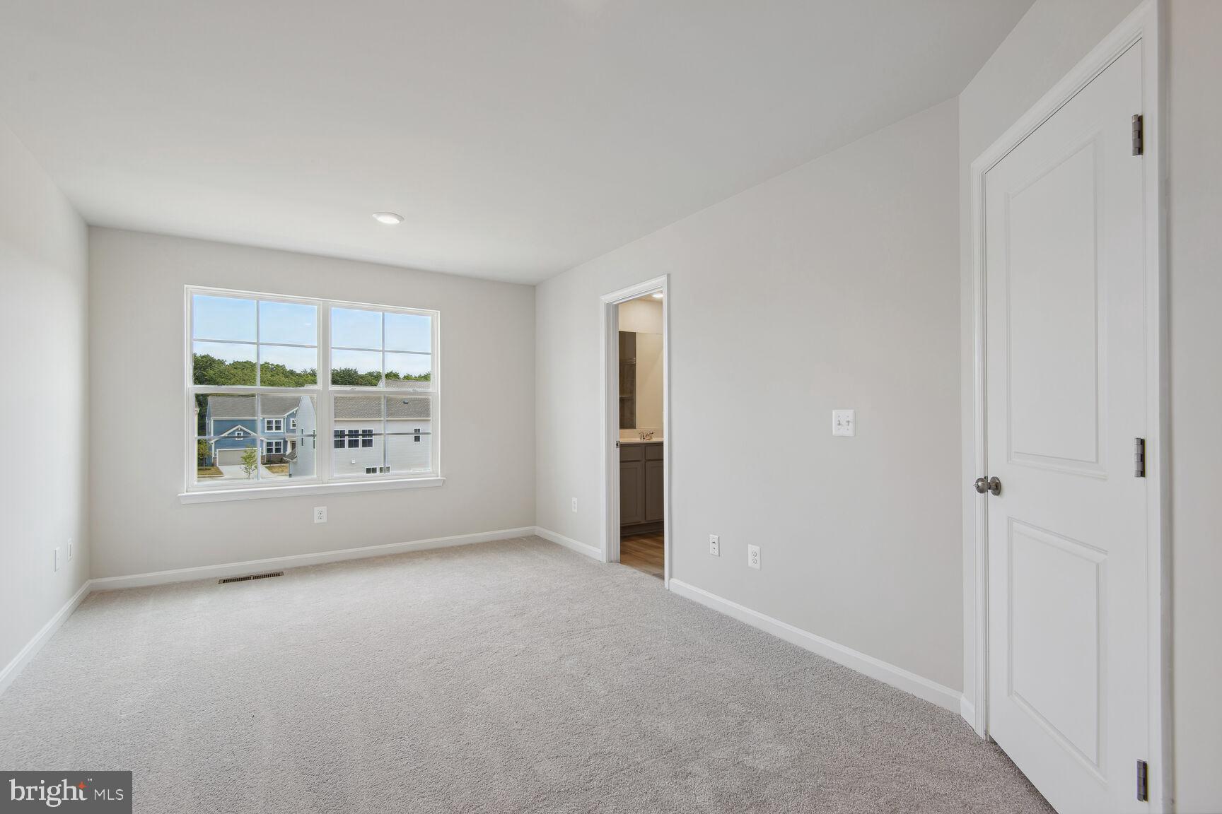 SENSENY VILLAGE - Residential Lease