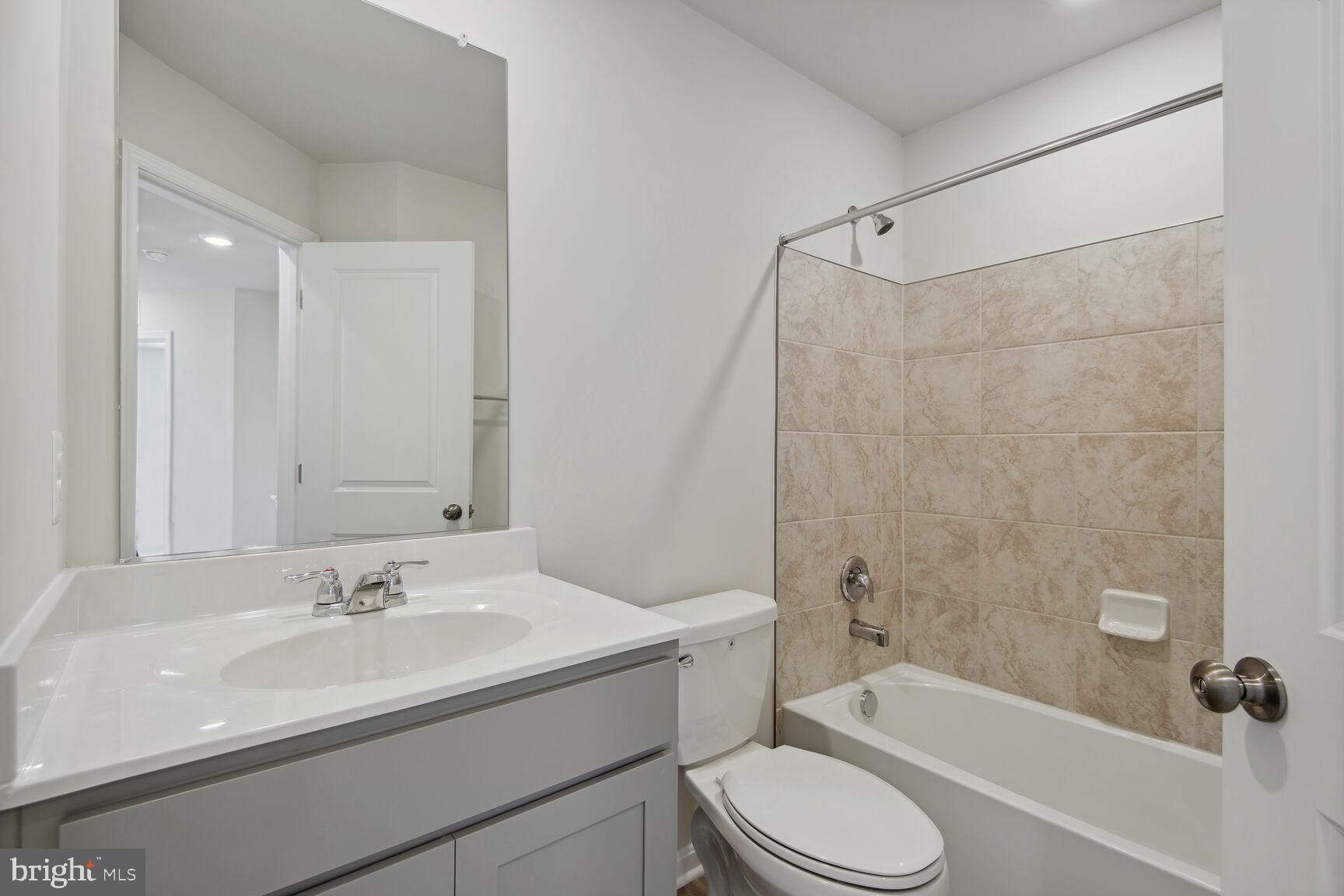 SENSENY VILLAGE - Residential Lease