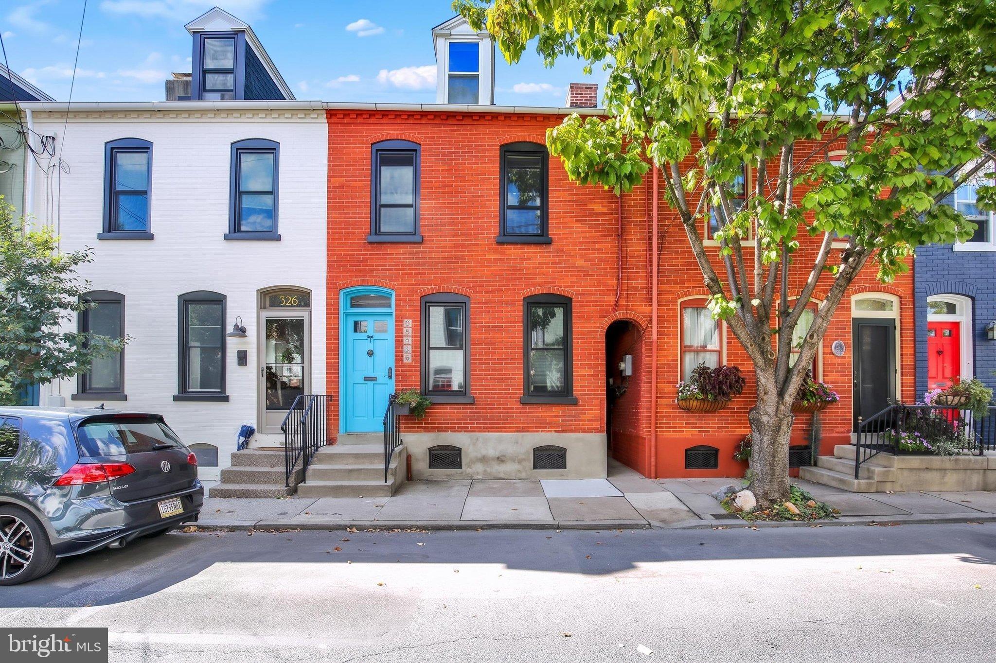328 LANCASTER AVENUE