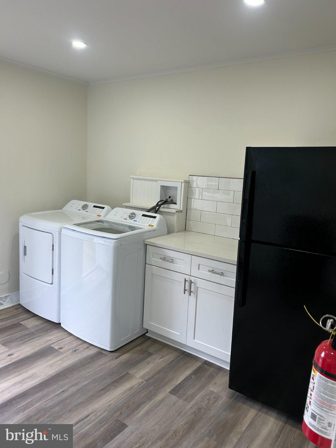 2406 MEMORIAL AVENUE