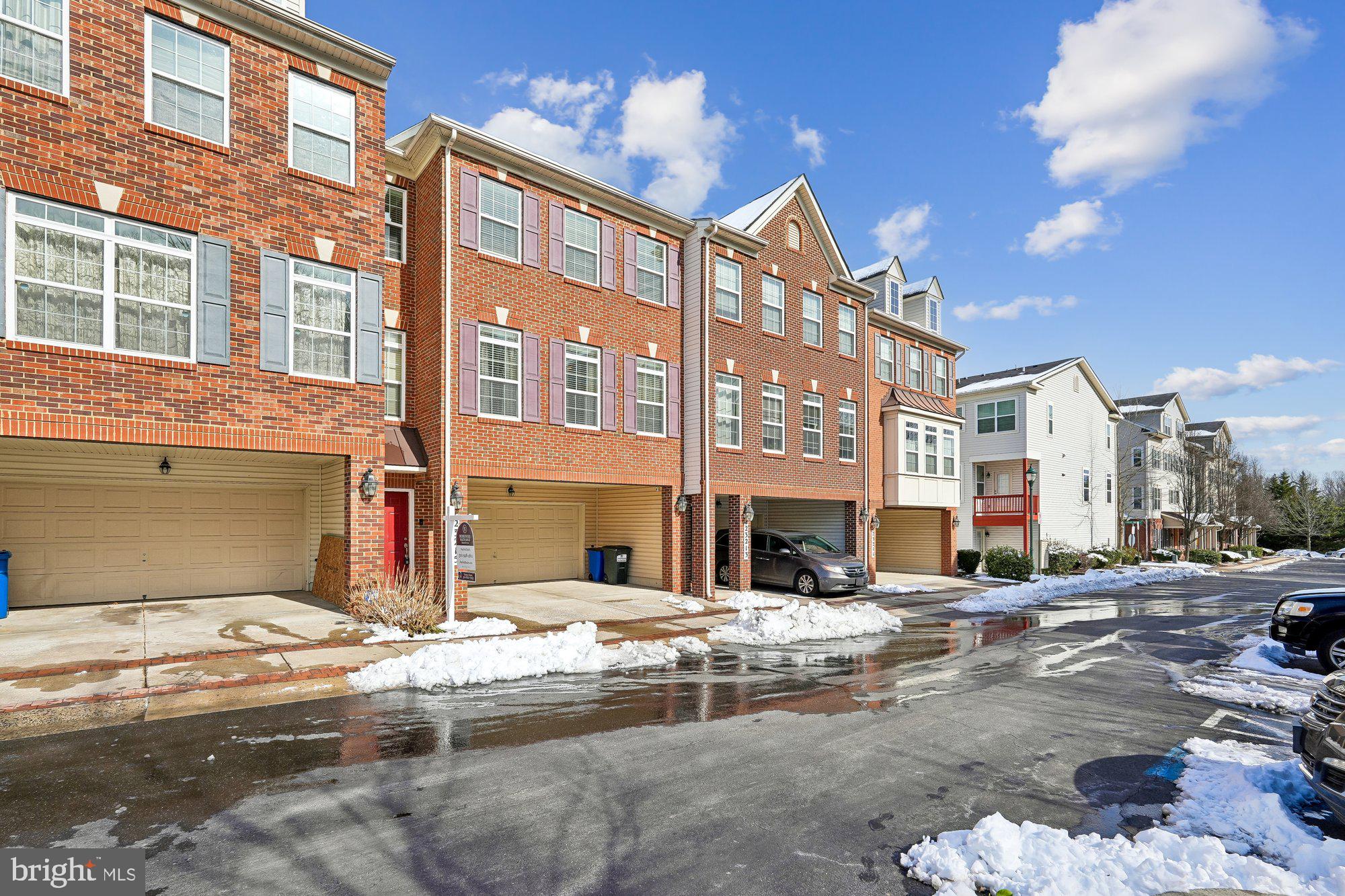 GATEWAY COMMONS - Residential