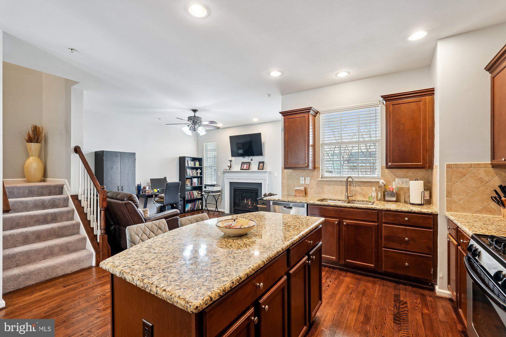 GATEWAY COMMONS - Residential