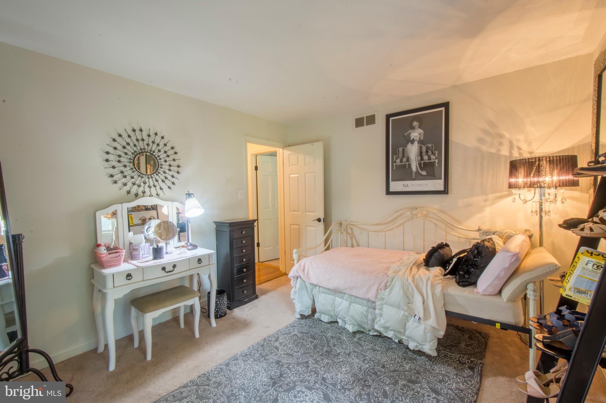 THE DOWNS - Residential