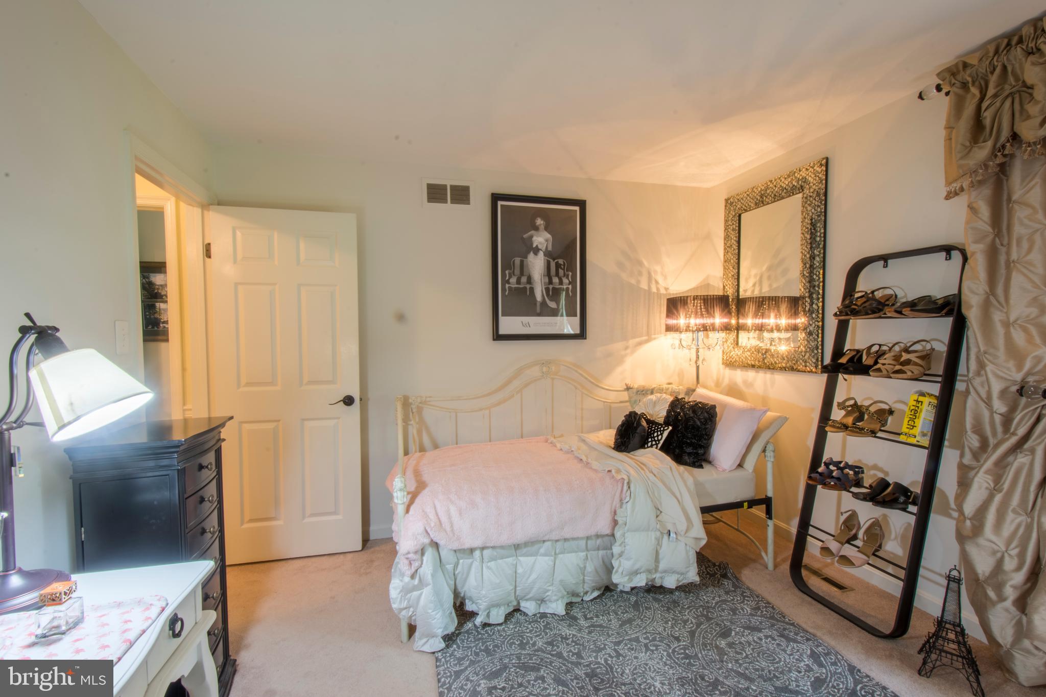 THE DOWNS - Residential