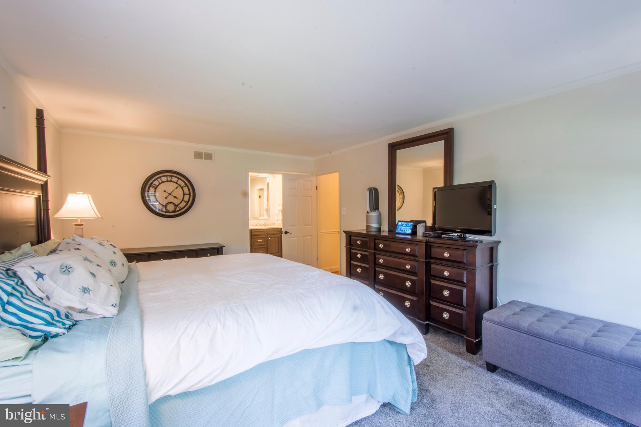 THE DOWNS - Residential