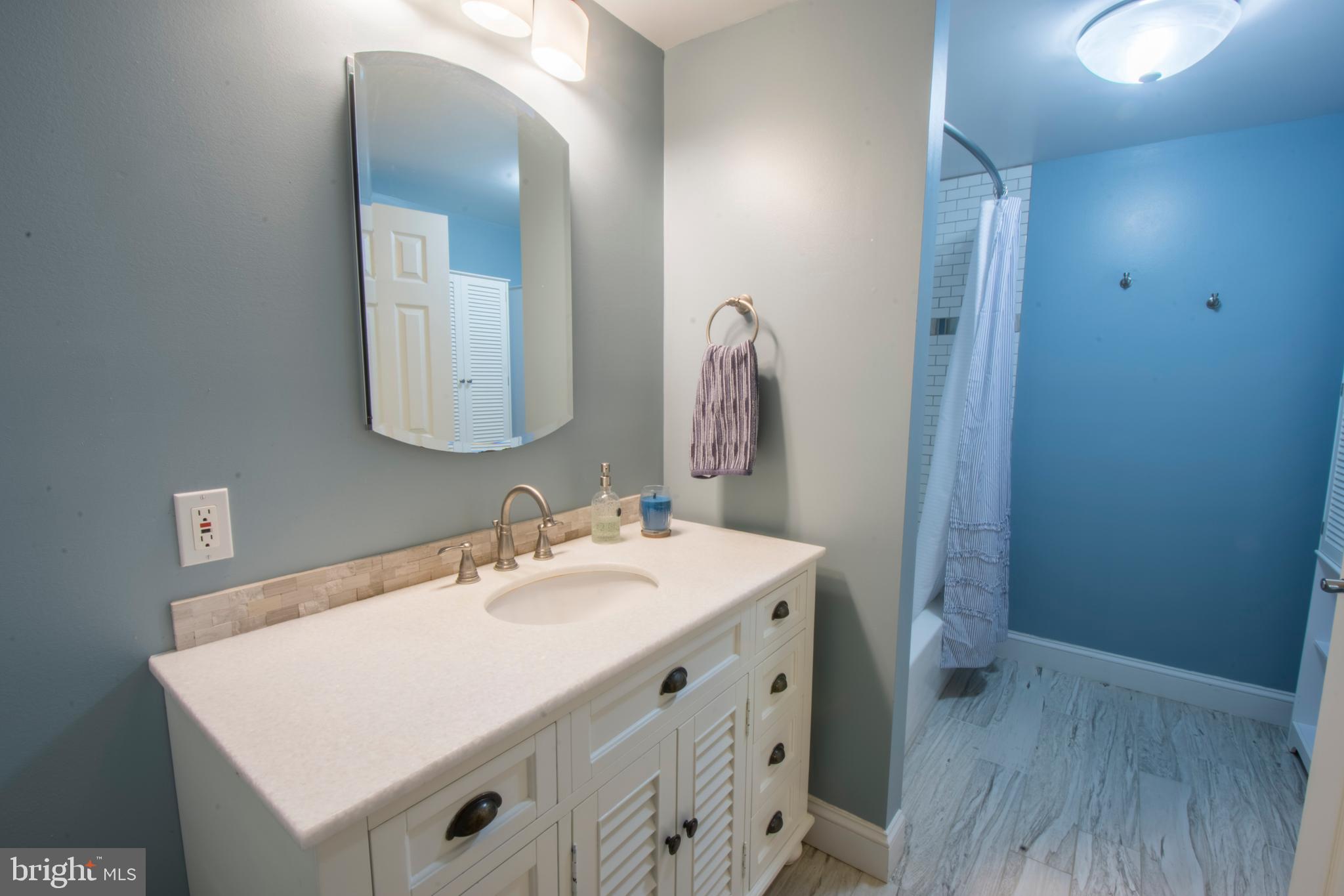 THE DOWNS - Residential