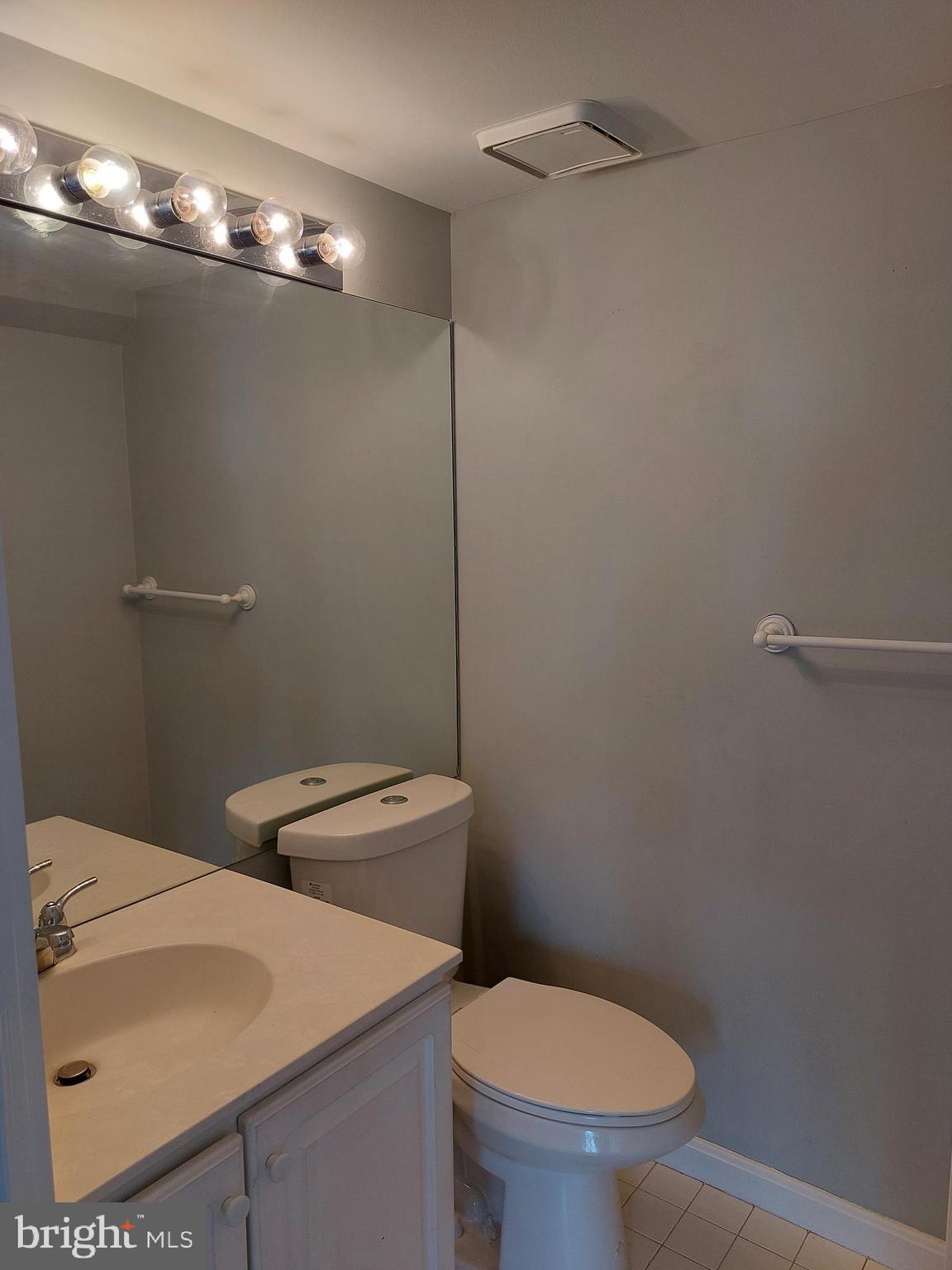 CHATHAM GREEN CONDOMINIUM - Residential