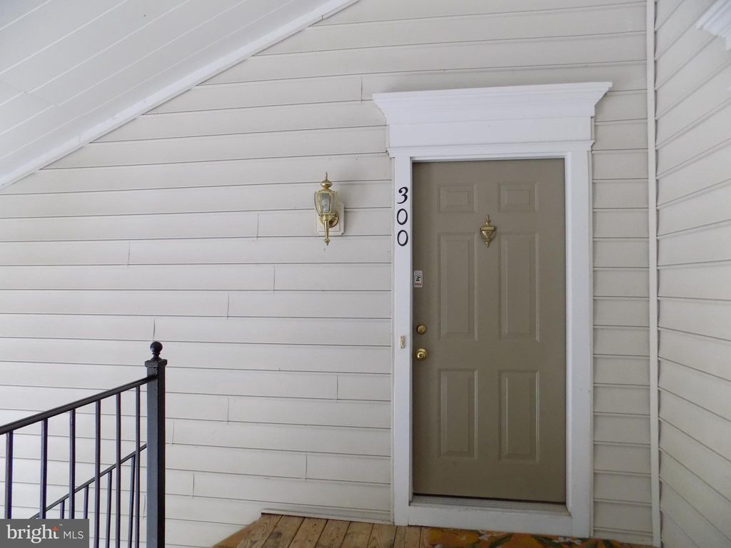 Photo of 46893 Eaton Terrace #300, STERLING, VA 20164 (MLS # VALO2108000)