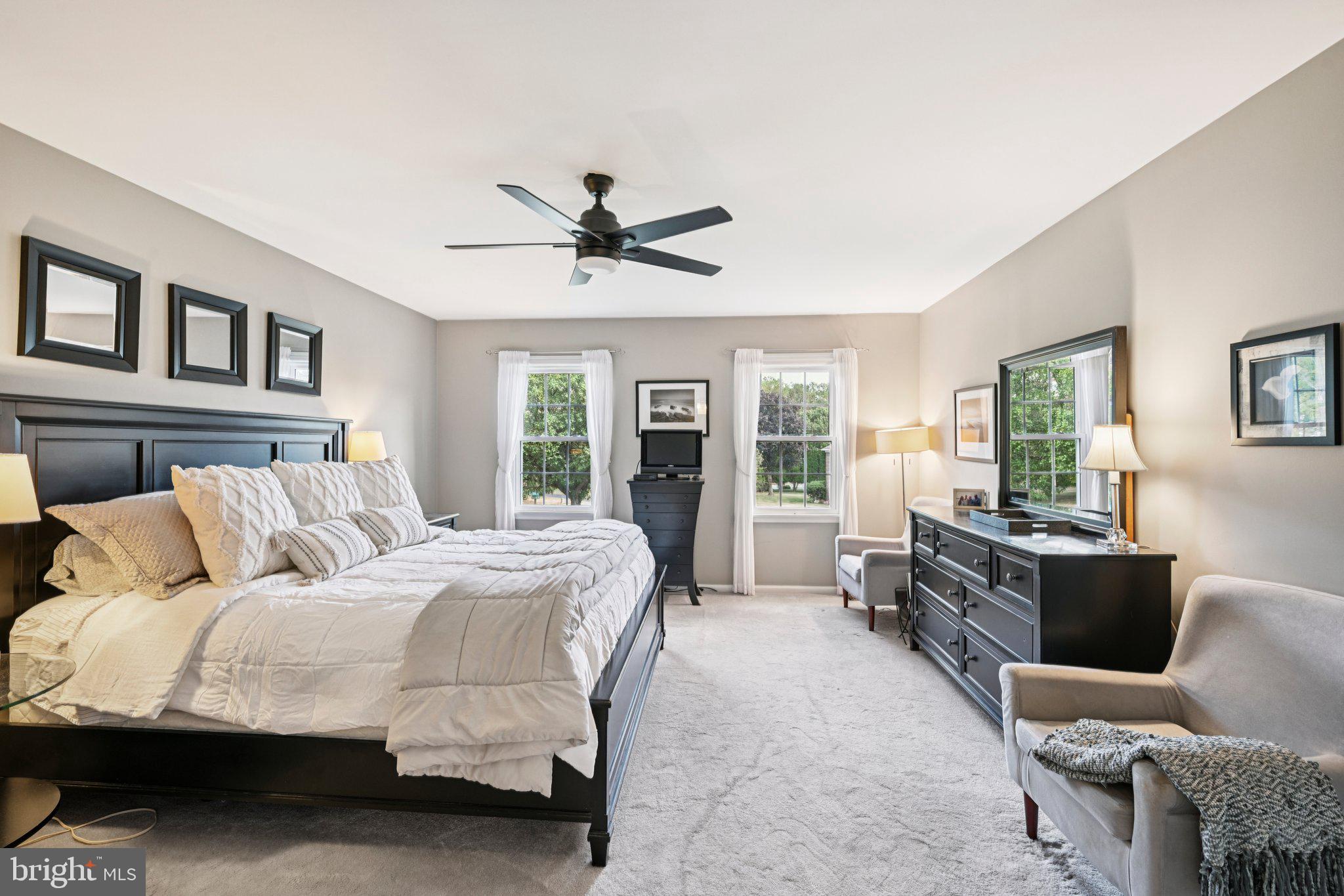 LOCKWOOD CHASE - Residential