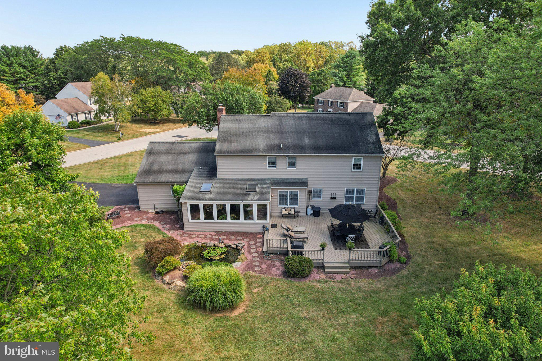 LOCKWOOD CHASE - Residential