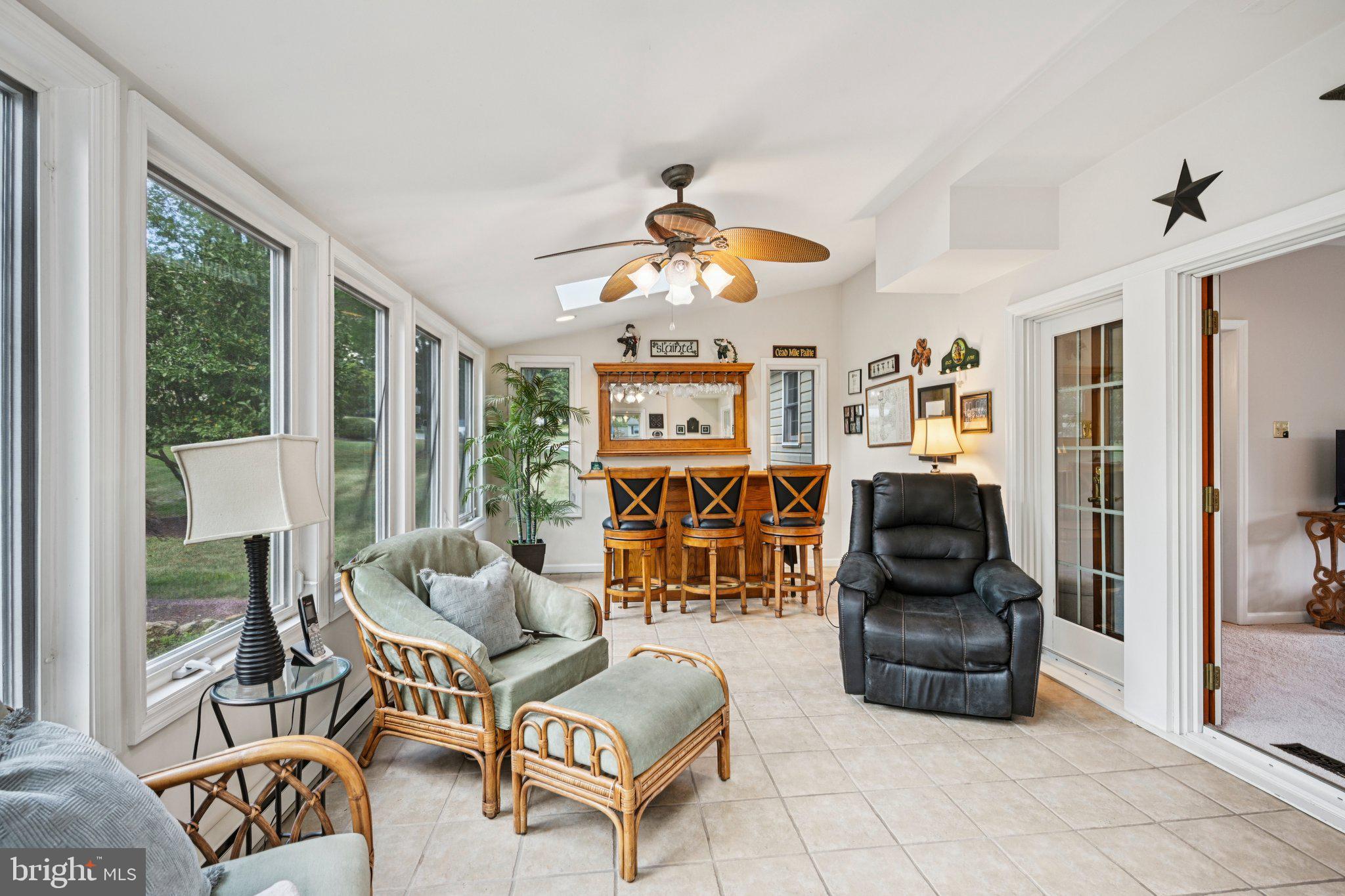 LOCKWOOD CHASE - Residential