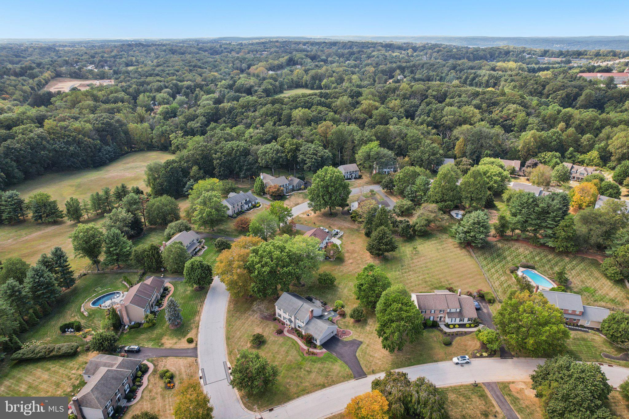 LOCKWOOD CHASE - Residential